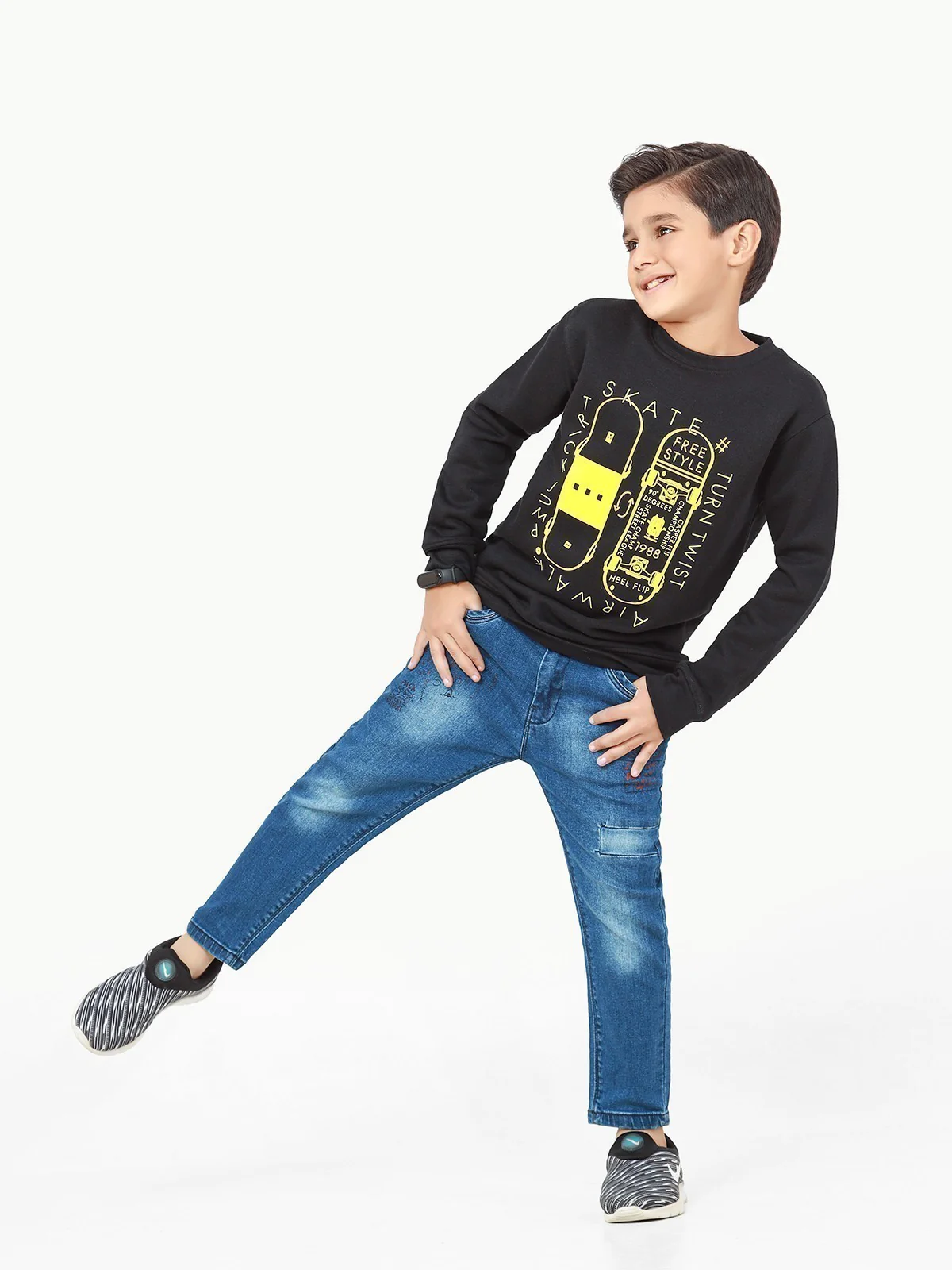 Crew Neck Graphic Sweatshirt - EBTSS22-005 - Image 2