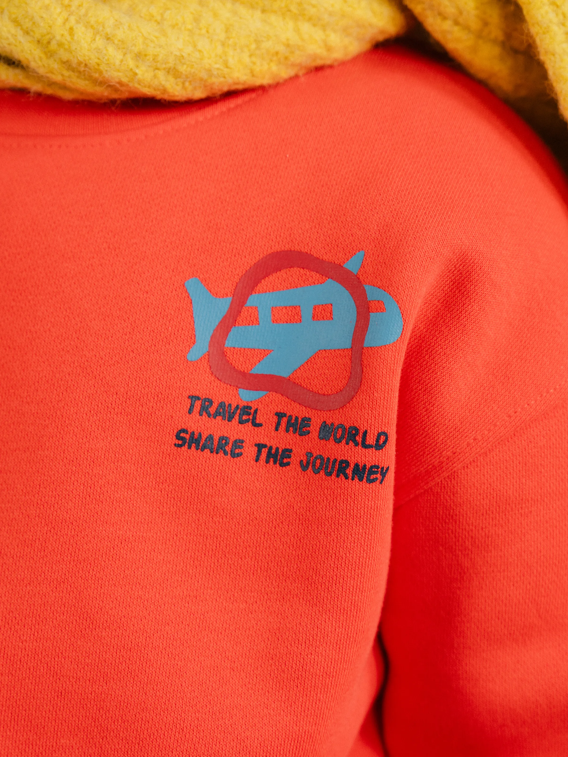 Crew Neck Graphic Sweatshirt - EBTSS24-012 - Image 4