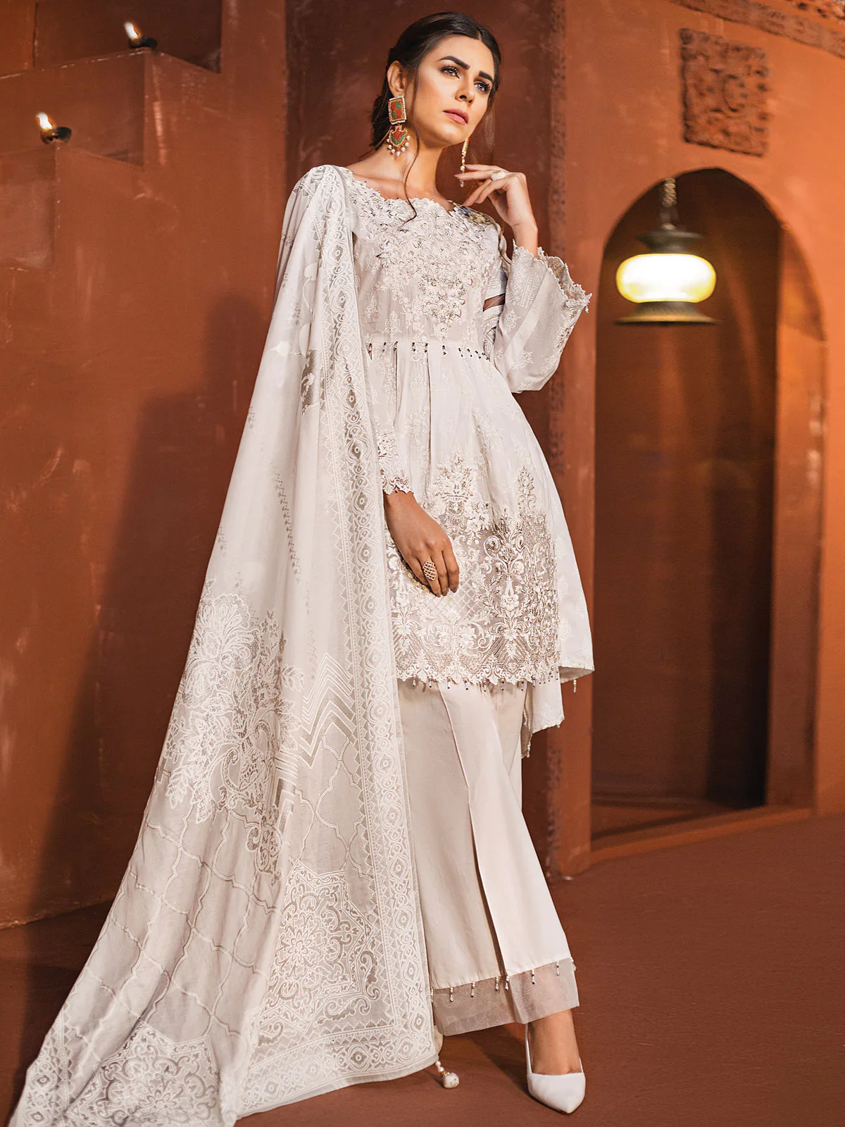 Embroidered Lawn Suit - ELU19V3-19687