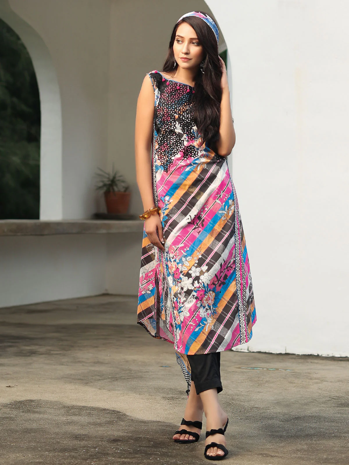 Embroidered Cambric Suit - ELU19V4-19720