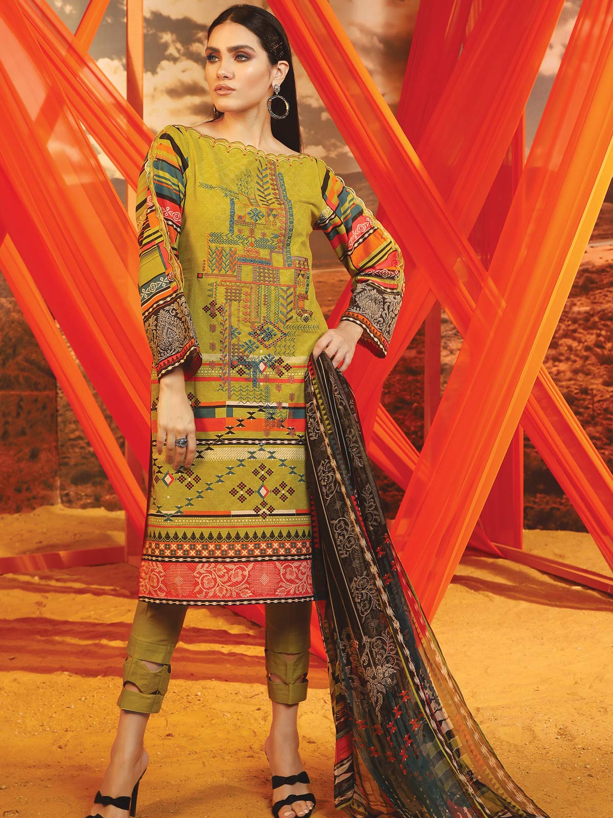 Embroidered Khaddar Suit - ELU19W8-19825