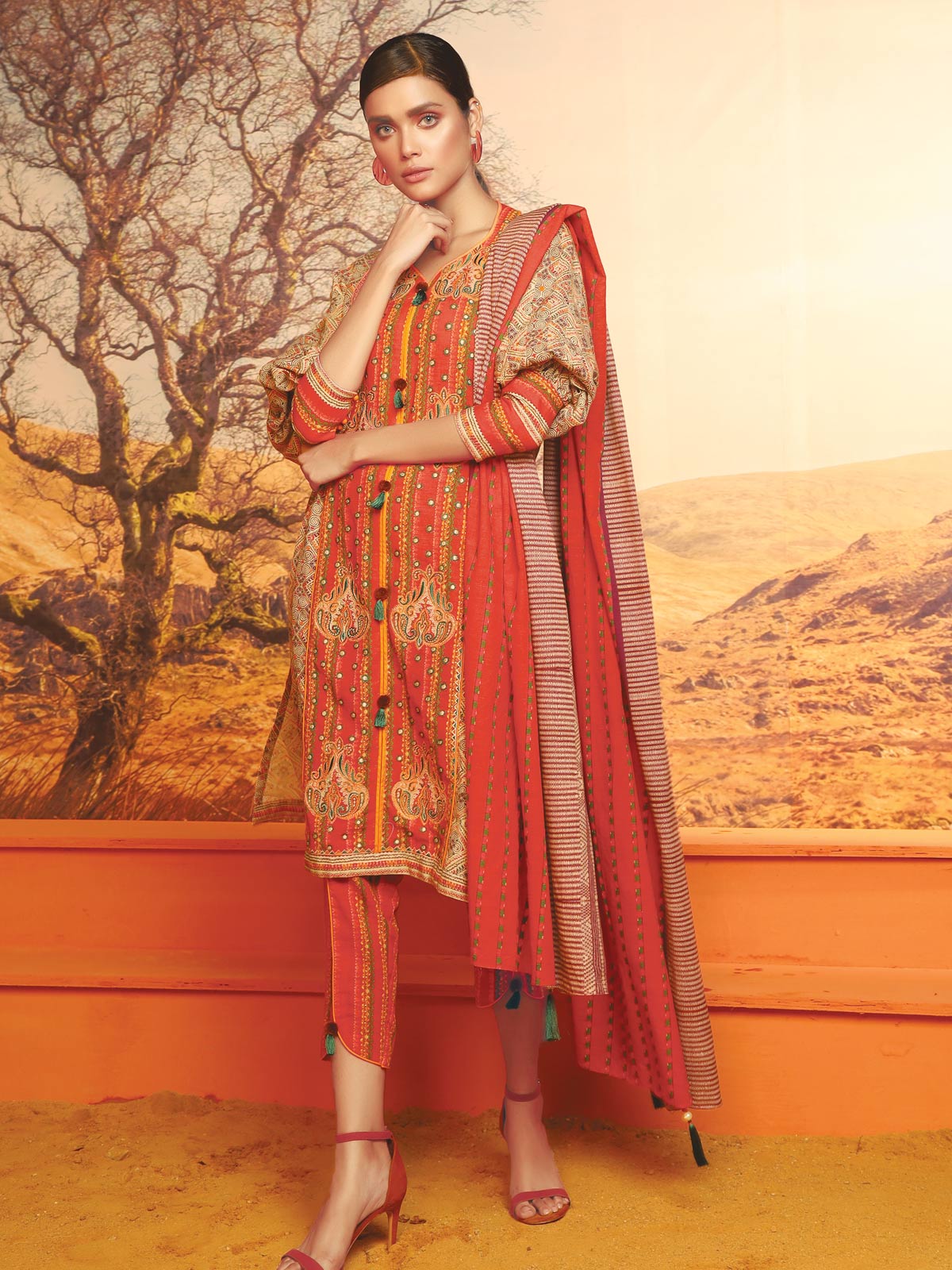 Embroidered Khaddar Suit - ELU19W8-19849