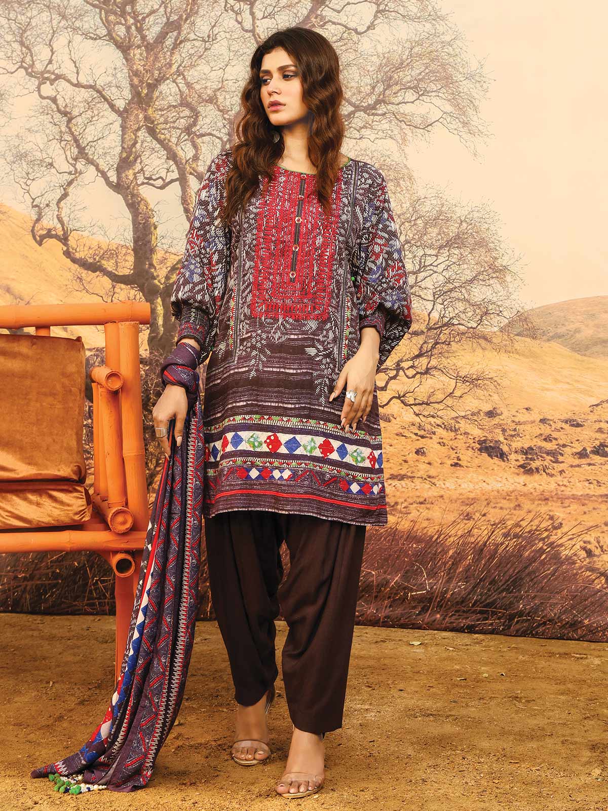 Embroidered Viscose Suit - ELU19W8-19867