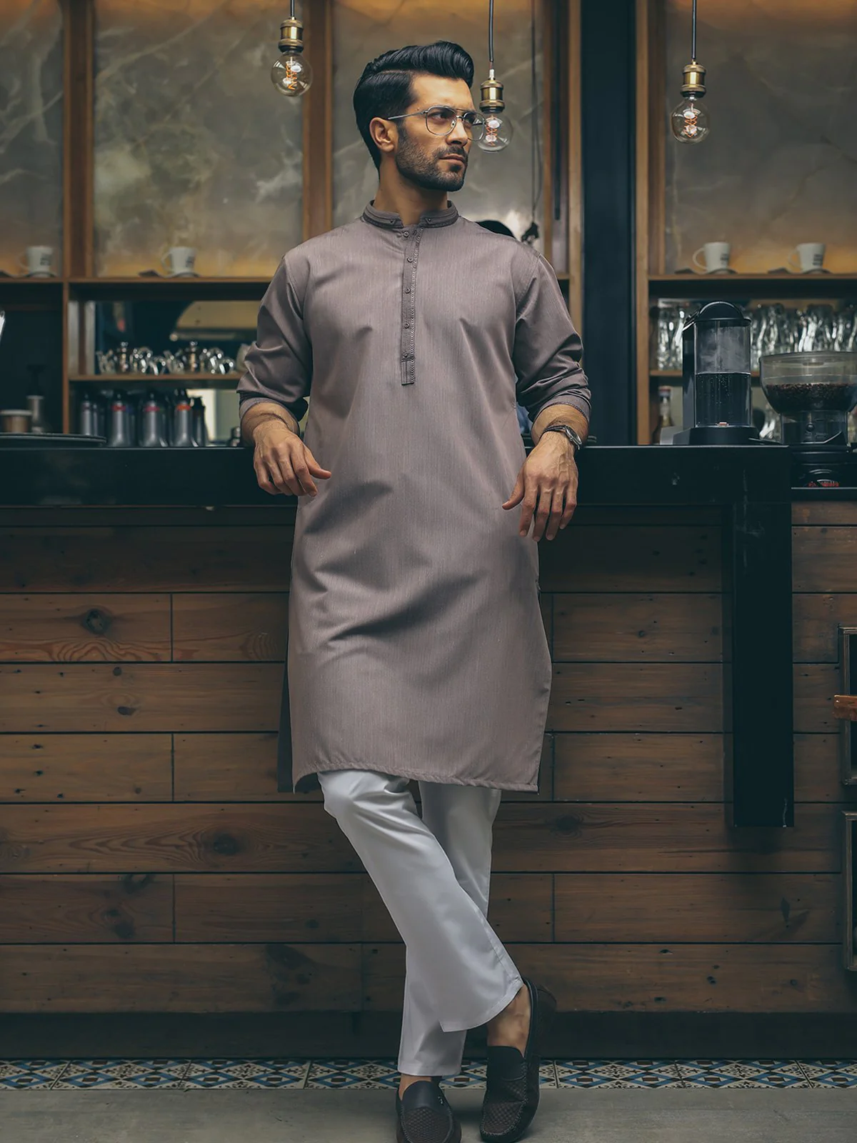 Embroidered Kurta - EMTK18S-9551