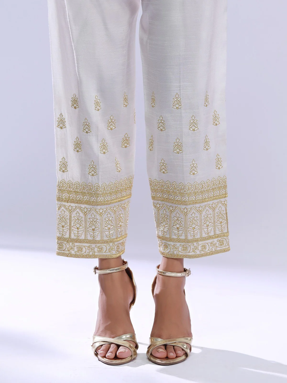 Embroidered Cotton Trouser - EWBE20-76221