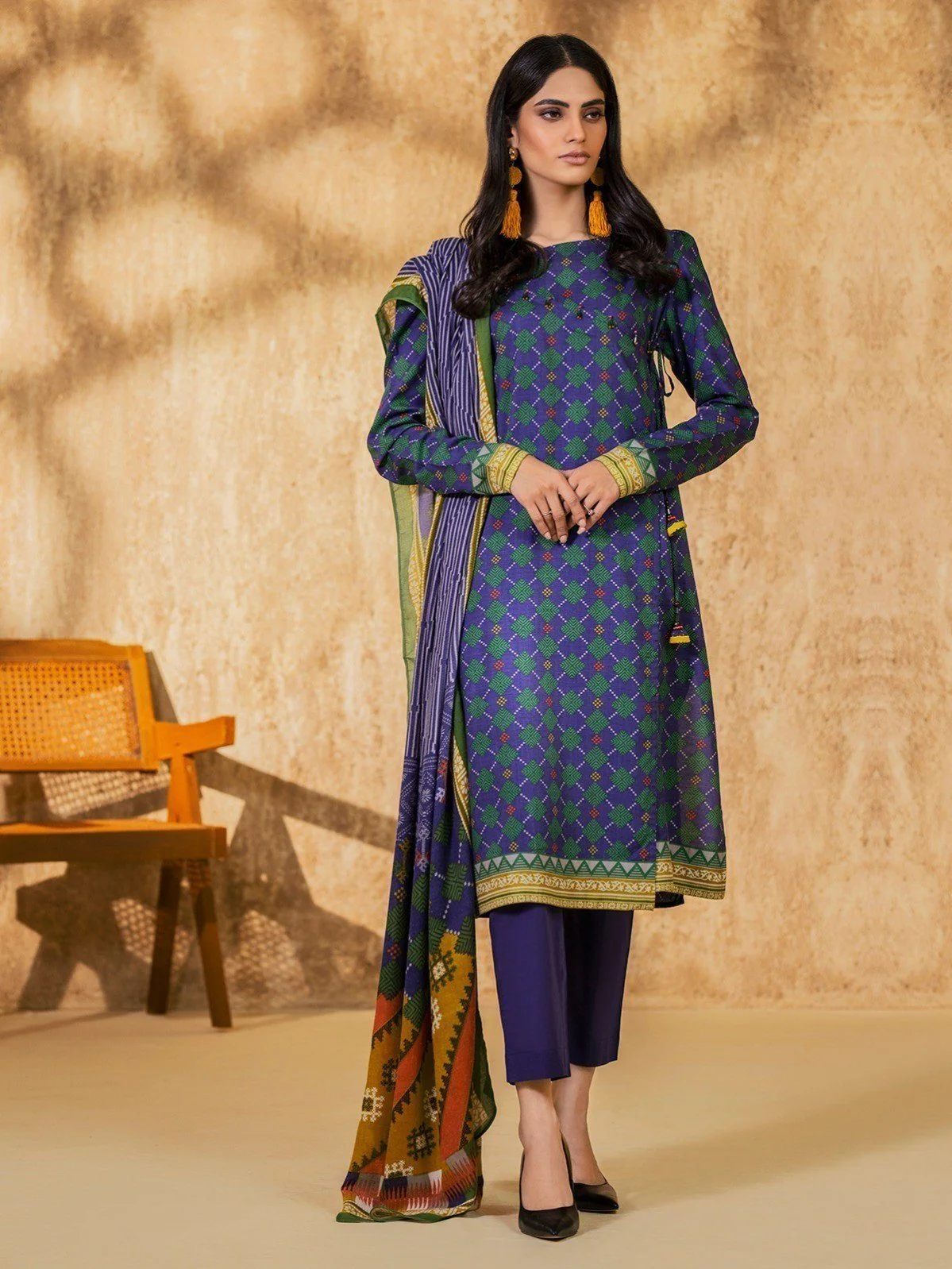 Printed Viscose Suit - EWU20A14-20380