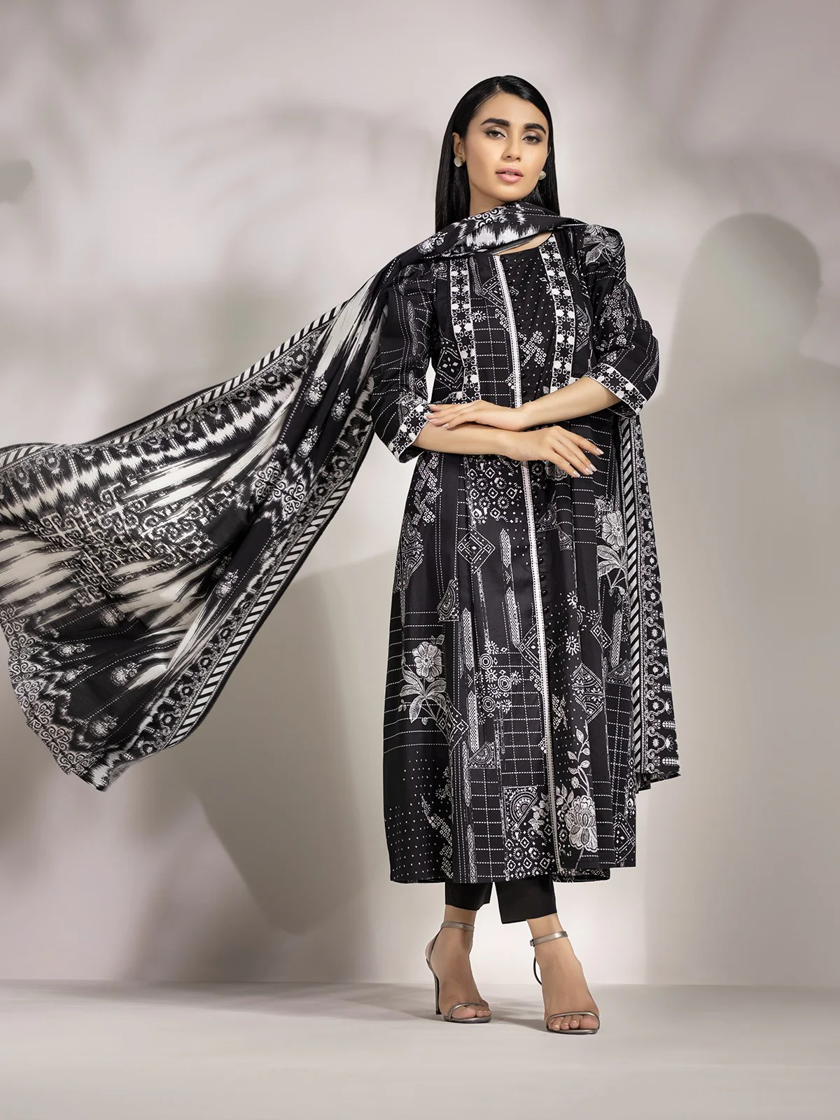 Printed Lawn Shirt Dupatta - EWU20M6-20117