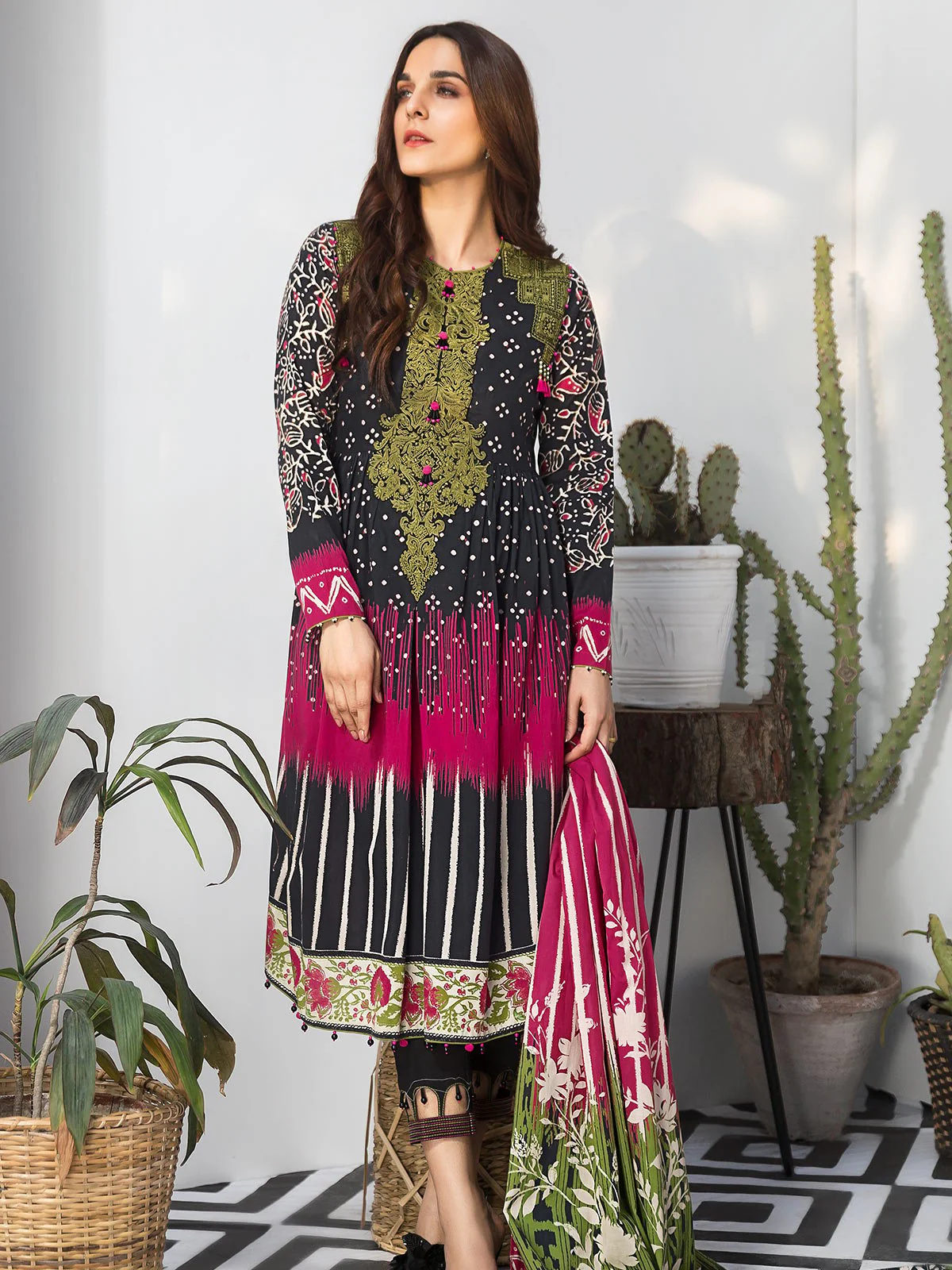 Embroidered Suit - EWU20V1-19929