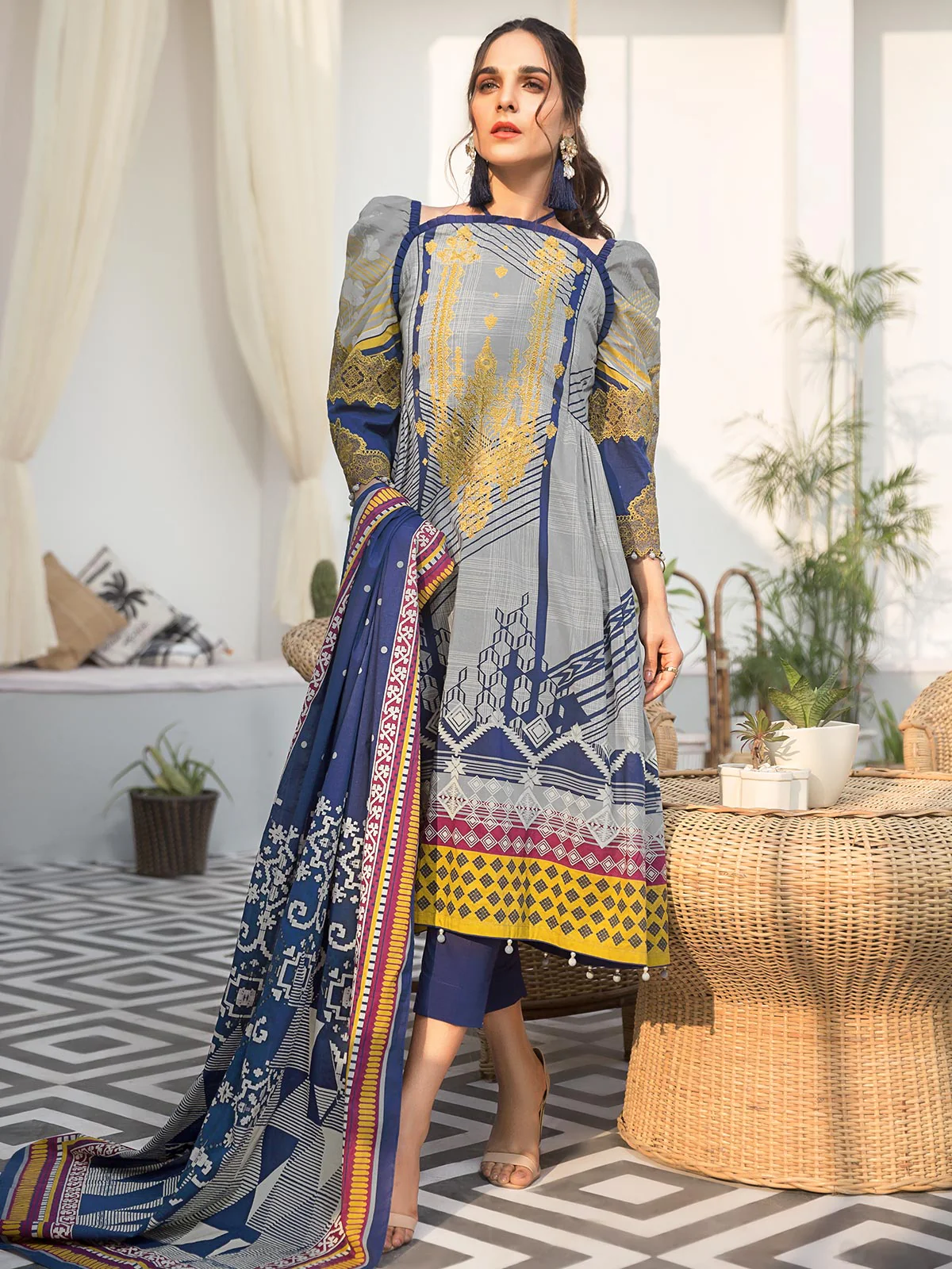 Embroidered Suit - EWU20V1-19934