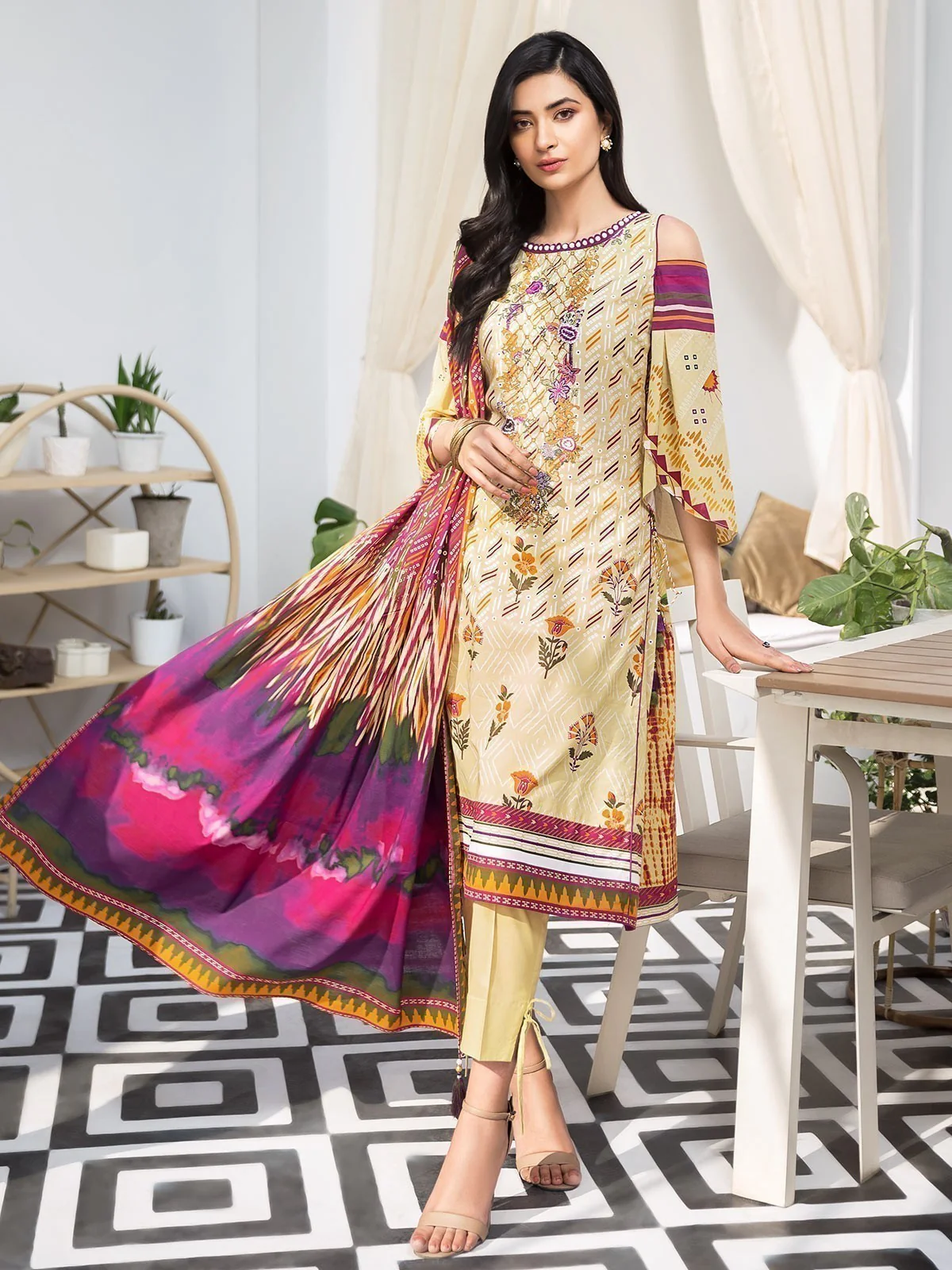 Embroidered Suit - EWU20V1-19935