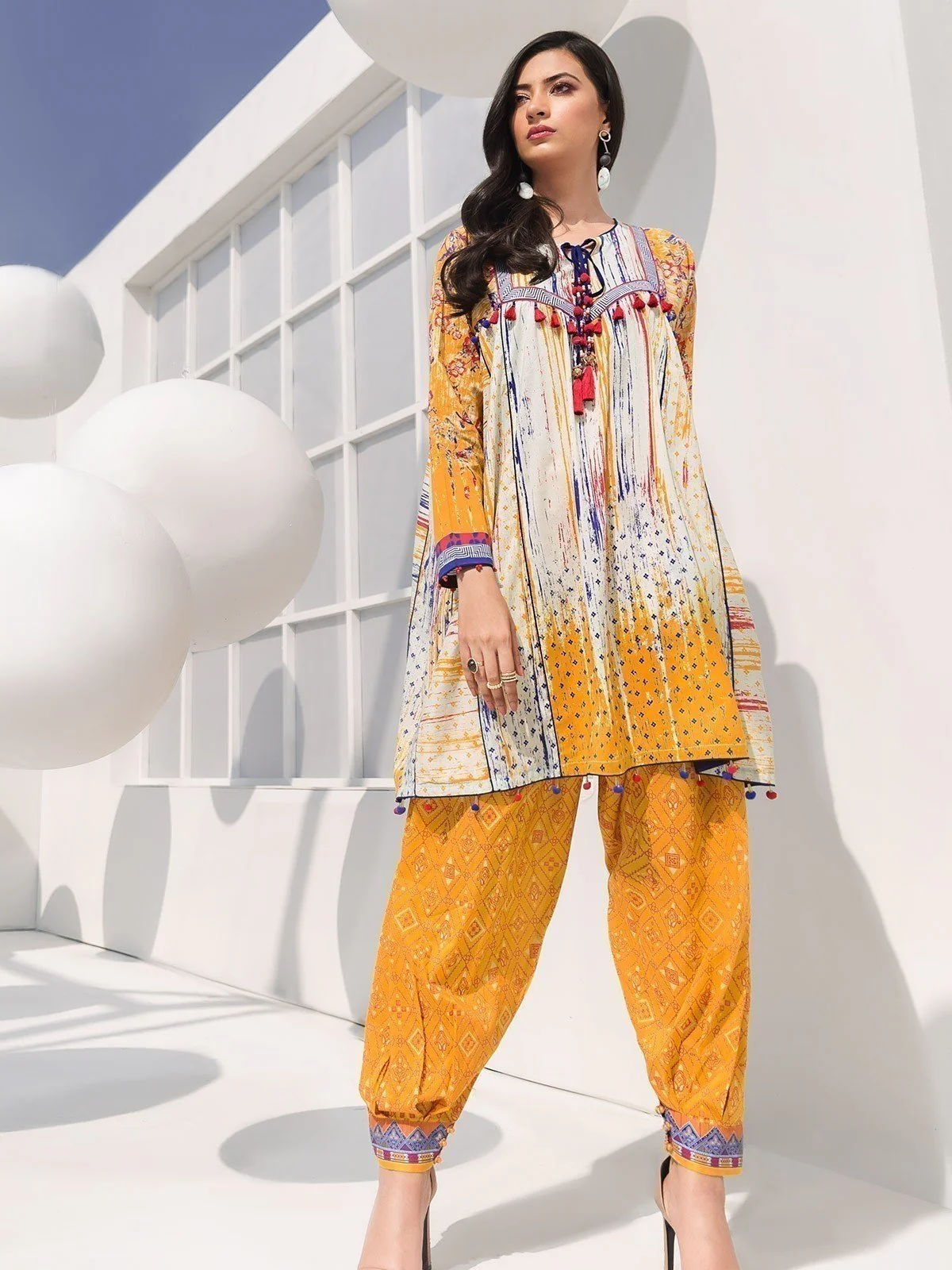 Embroidered Lawn Suit - EWU20V1-20002