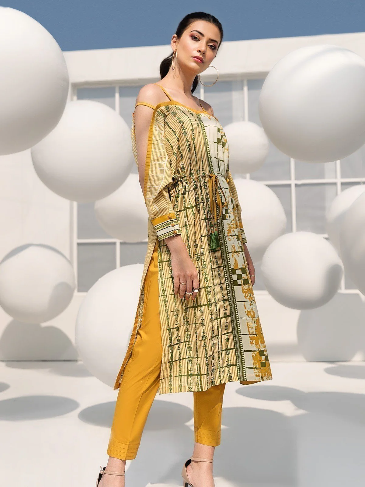 Embroidered Suit - EWU20V1-20003