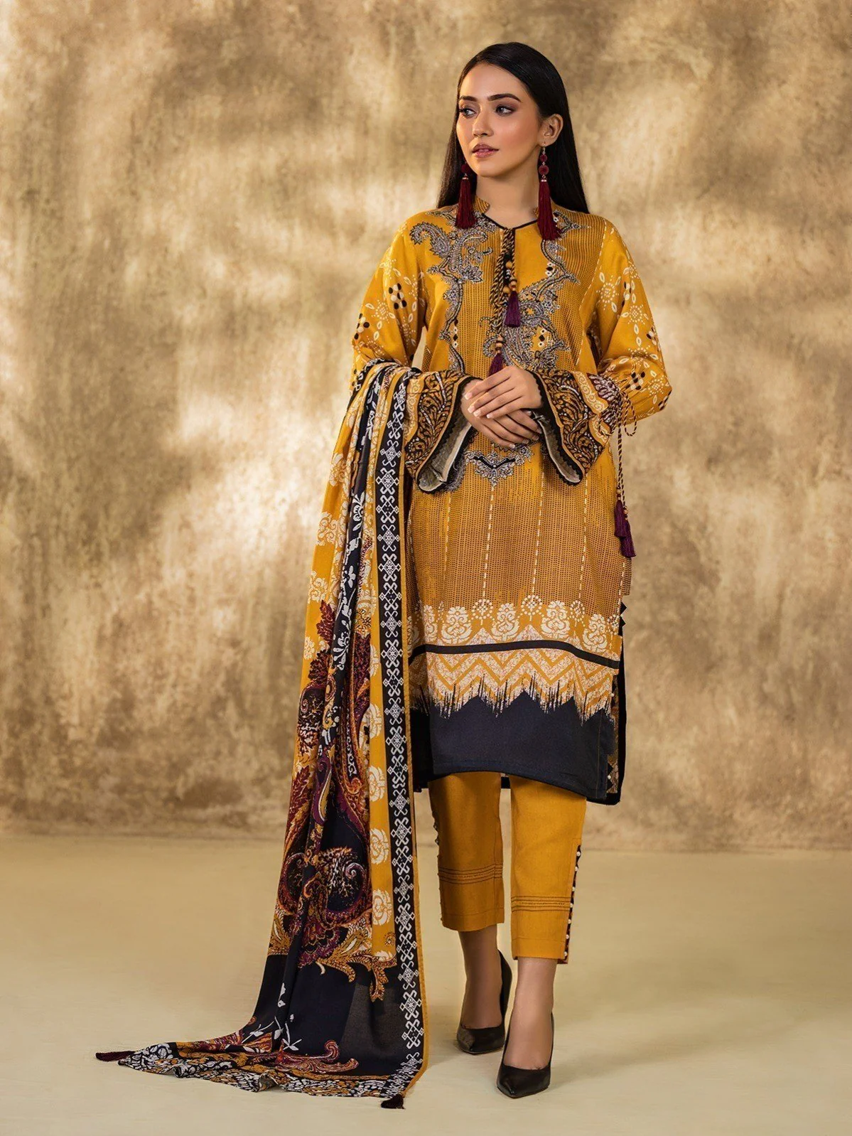 Embroidered Viscose Suit - EWU20V13-20122