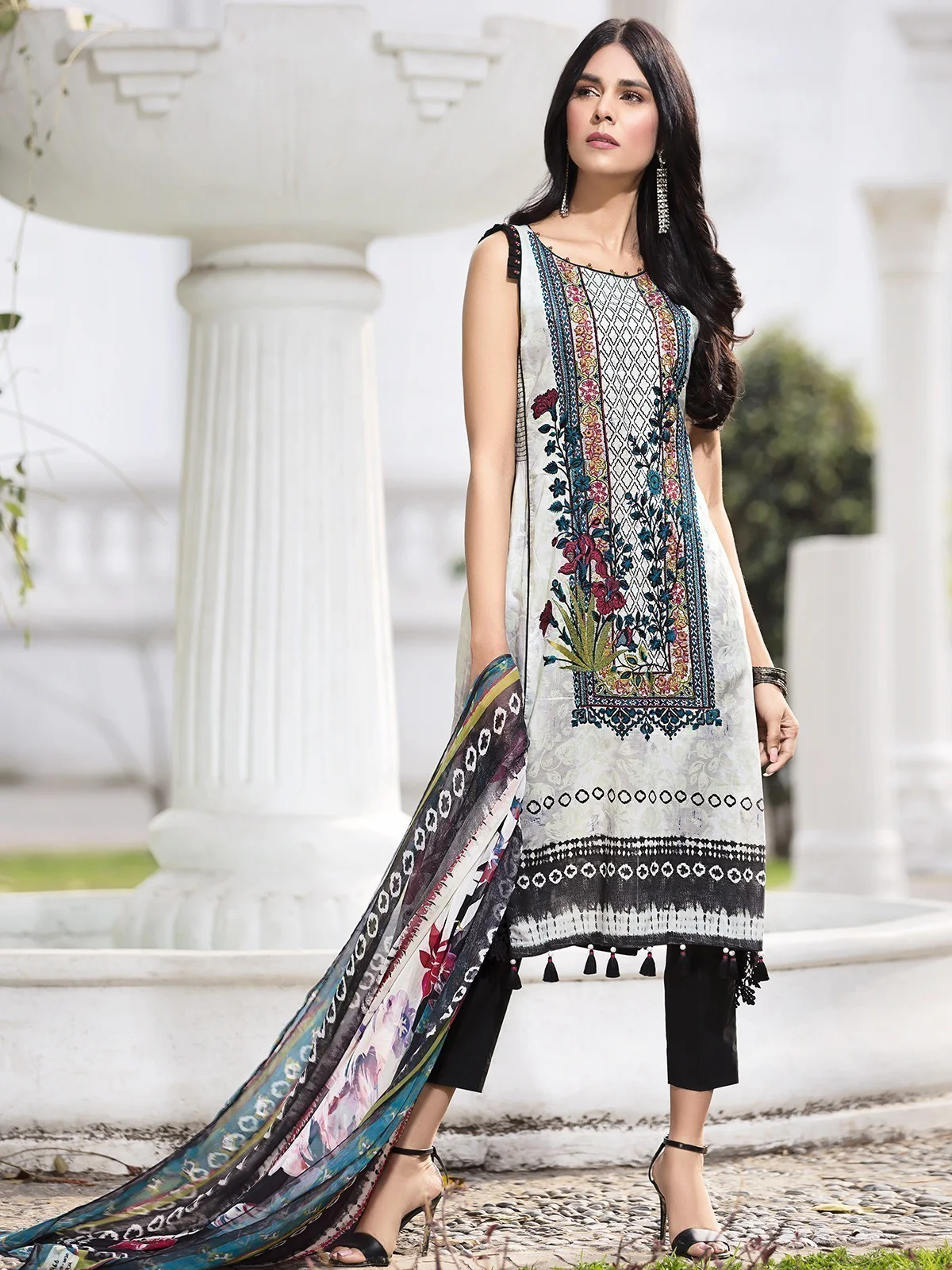 Embroidered Lawn Suit - EWU20V4-19966