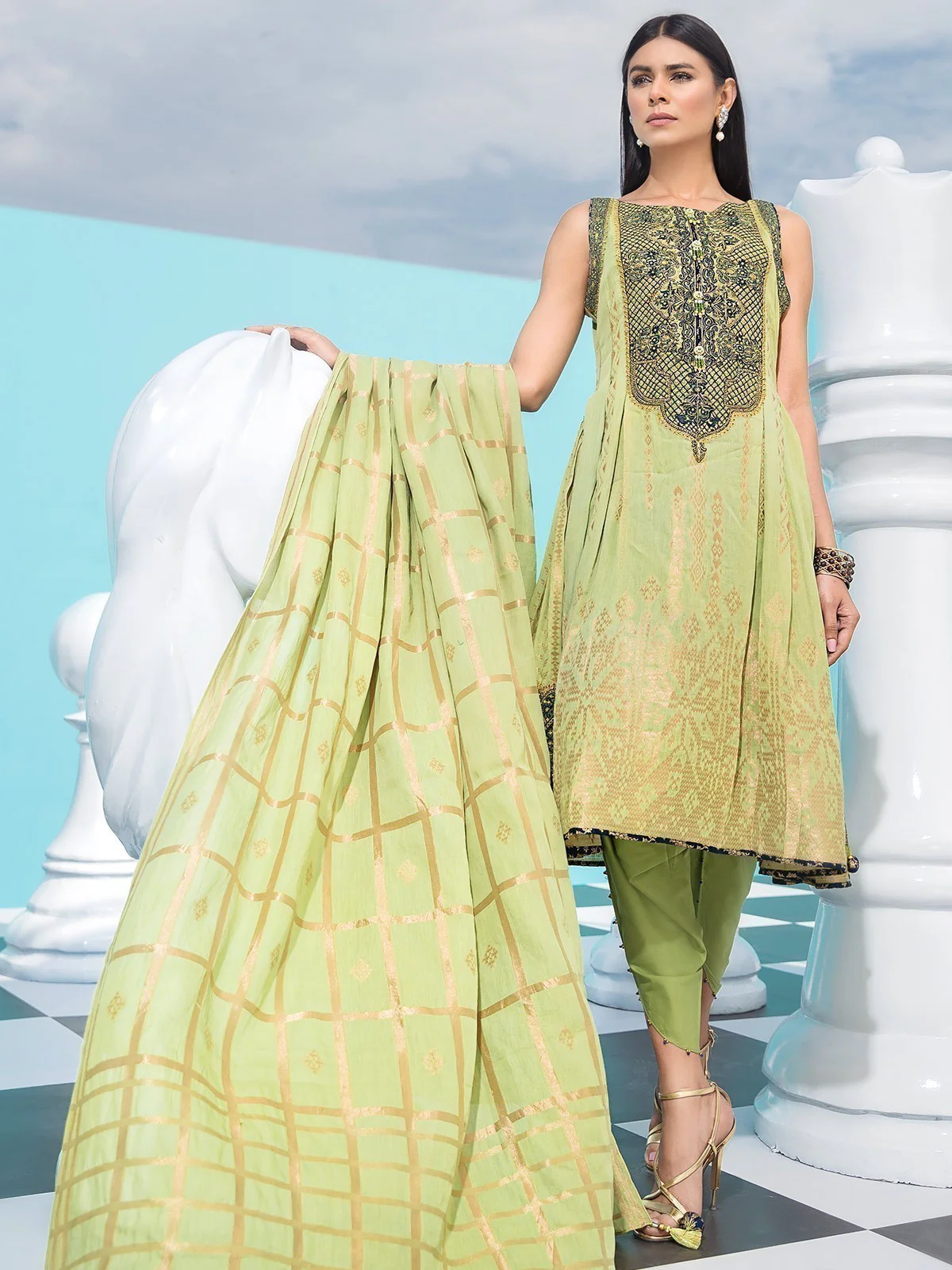 Embroidered Jacquard Suit - EWU20V4-19991