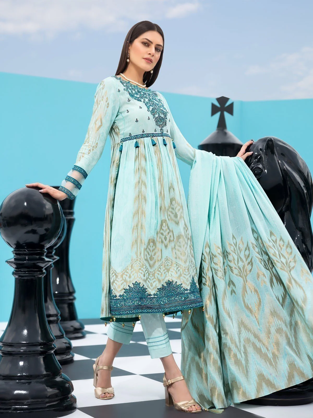 Embroidered Jacquard Suit - EWU20V4-19994
