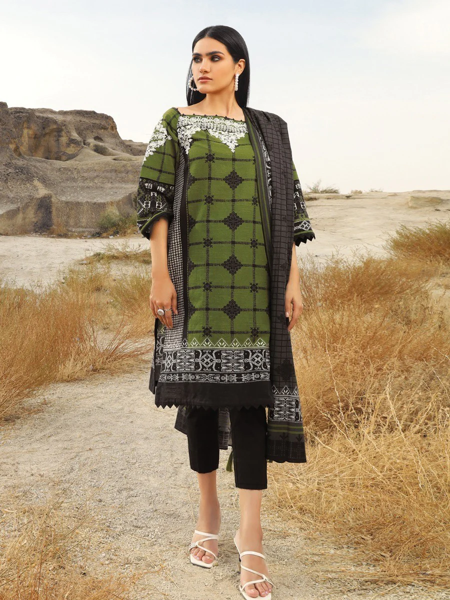 Embroidered Khaddar Suit - EWU20W12-20171