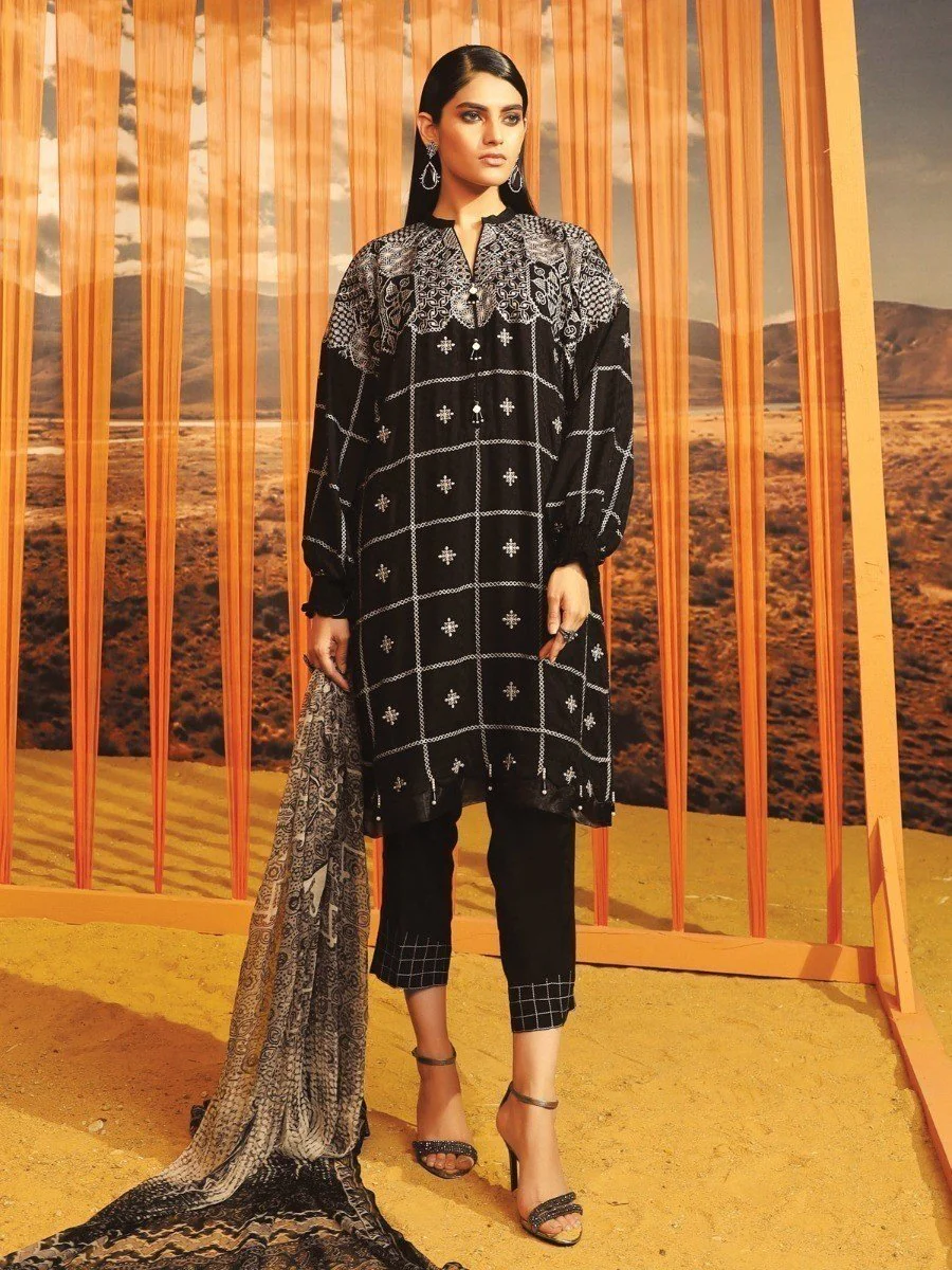 Embroidered Jacquard Suit - EWU20W8-19830