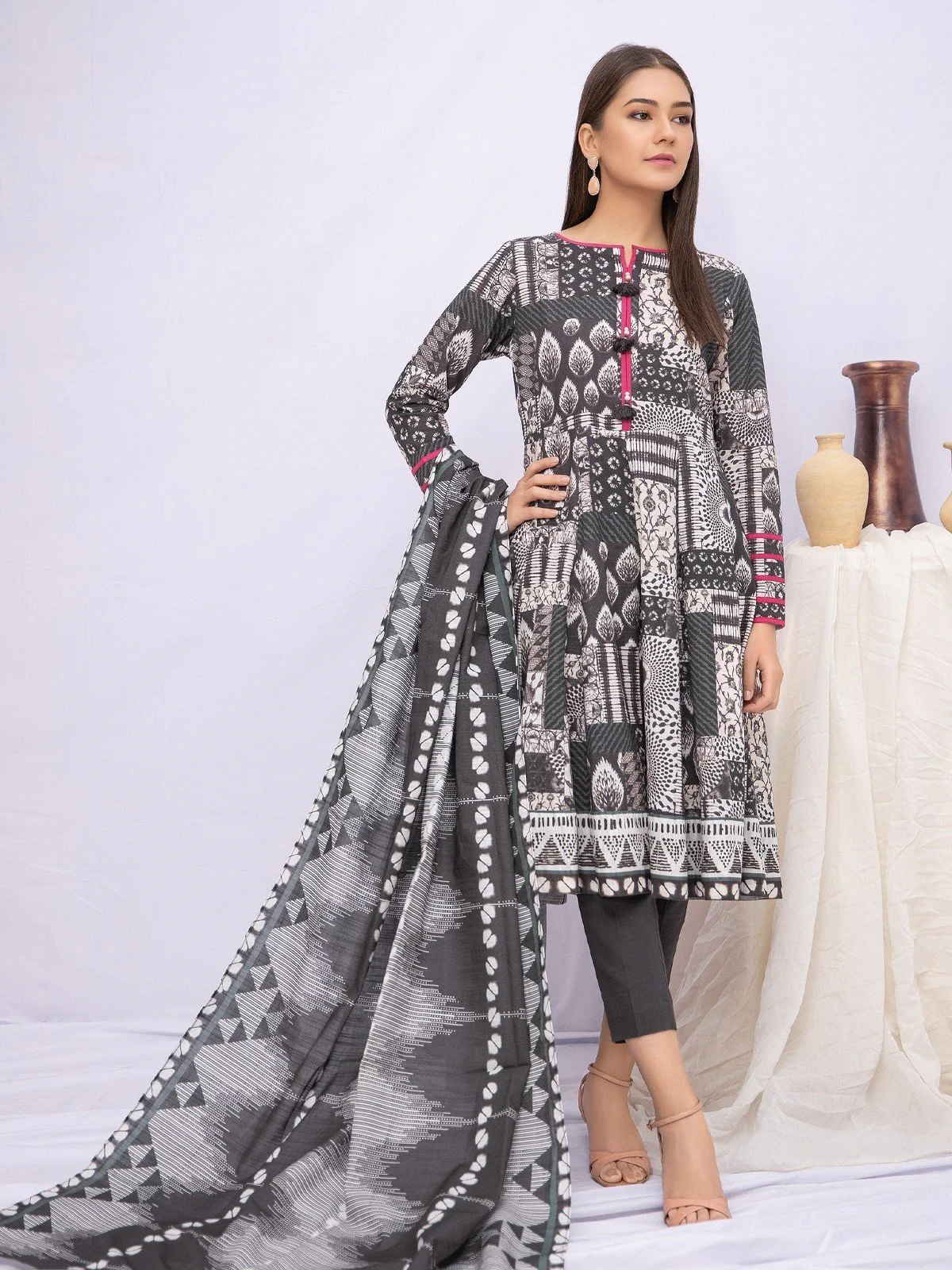 Printed Khaddar Suit - EWU21A9-21494
