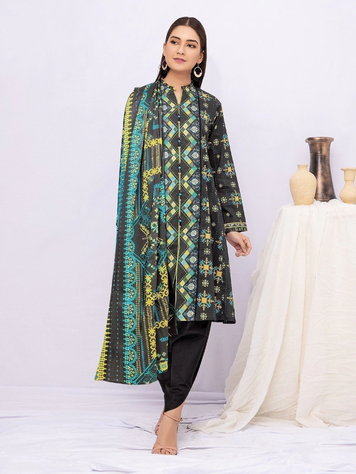 Printed Khaddar Shirt Dupatta - EWU21A9-21548