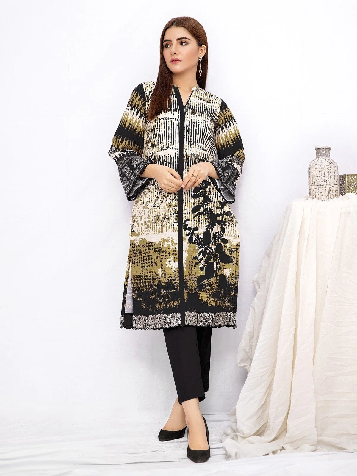 Printed Khaddar Shirt - EWU21A9-21590