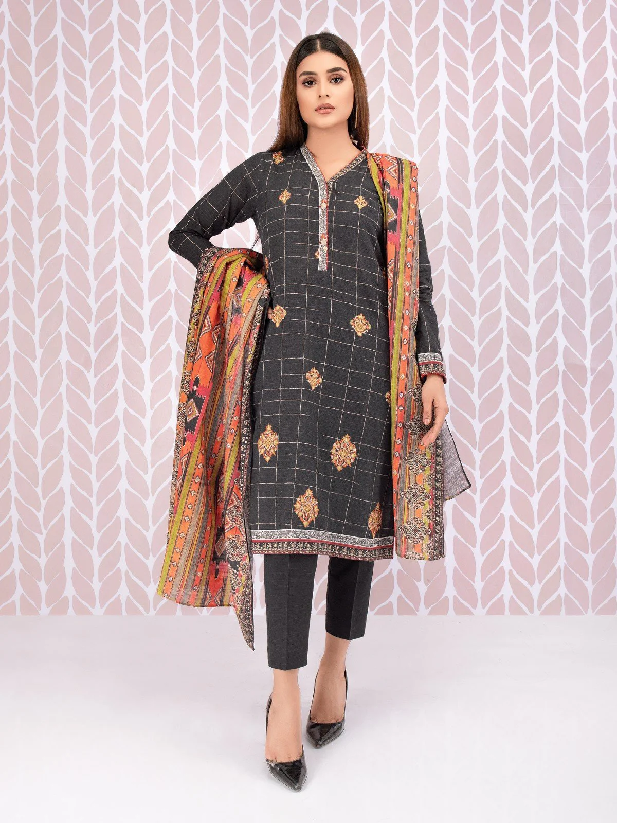 Embroidered Crepe Suit - EWU21V11-21644