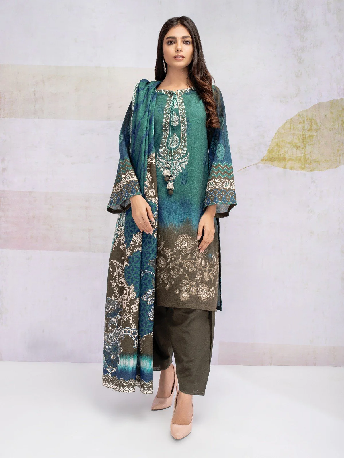 Embroidered Viscose Suit - EWU21V11-21745