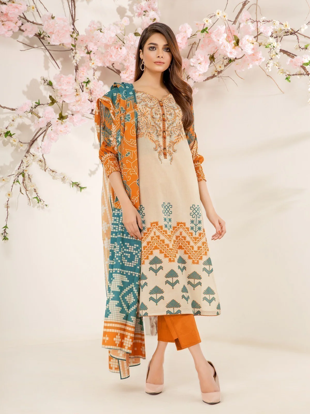 Embroidered Lawn Suit - EWU21V2-20445