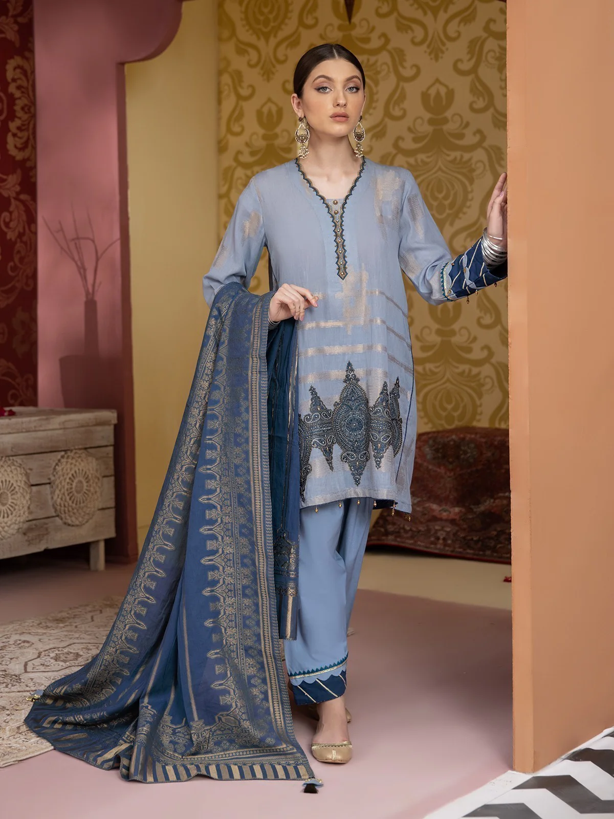 Embroidered Jacquard Suit - EWU21V3-20477
