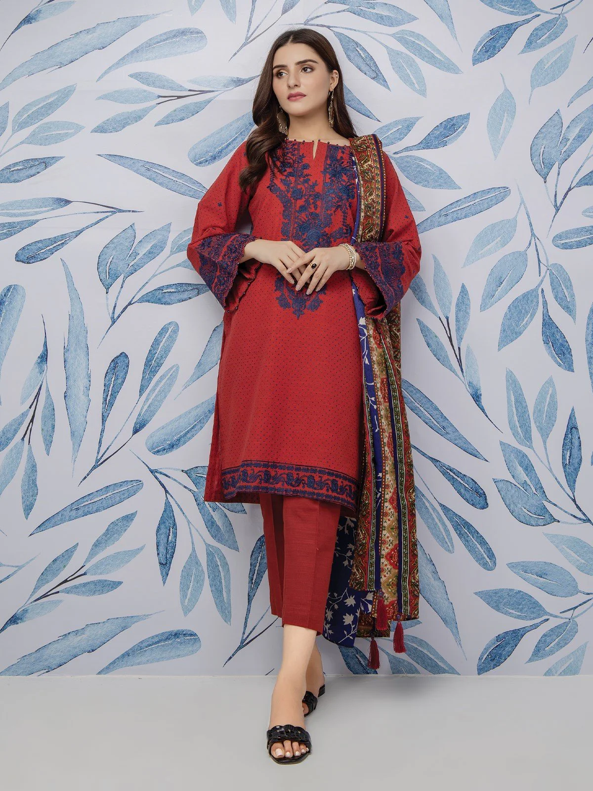 Embroidered Crepe Suit - EWU21V8-21646