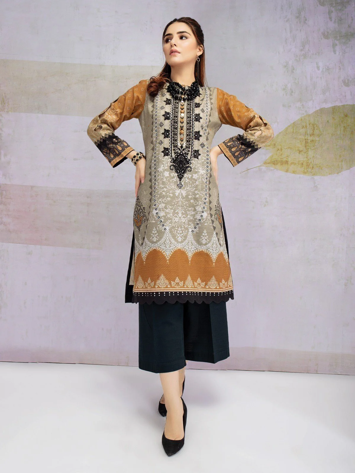 Embroidered Khaddar Shirt - EWU21V8-21708