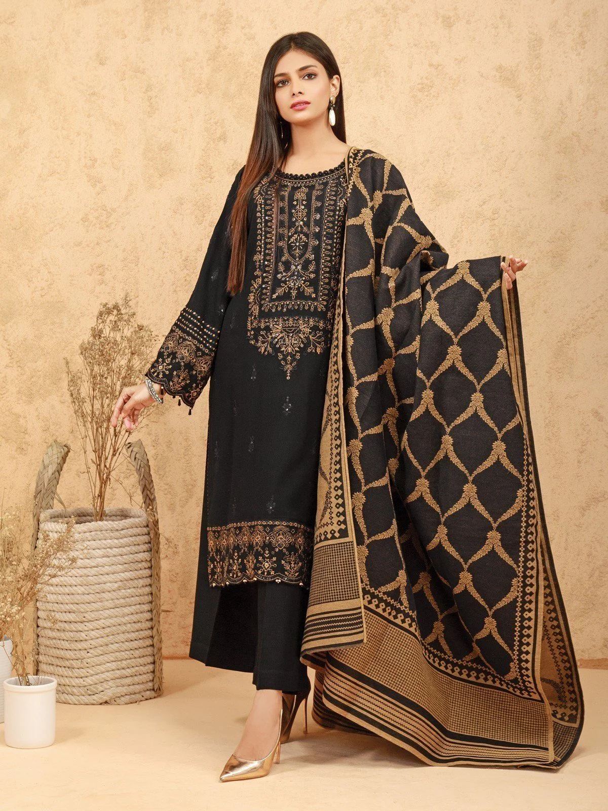 Embroidered Twill Suit - EWU21V8-21802