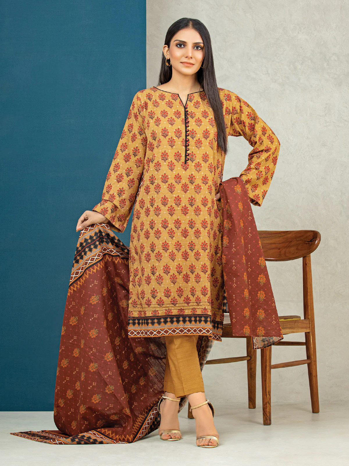 Printed Khaddar Suit - EWU22A3-24427
