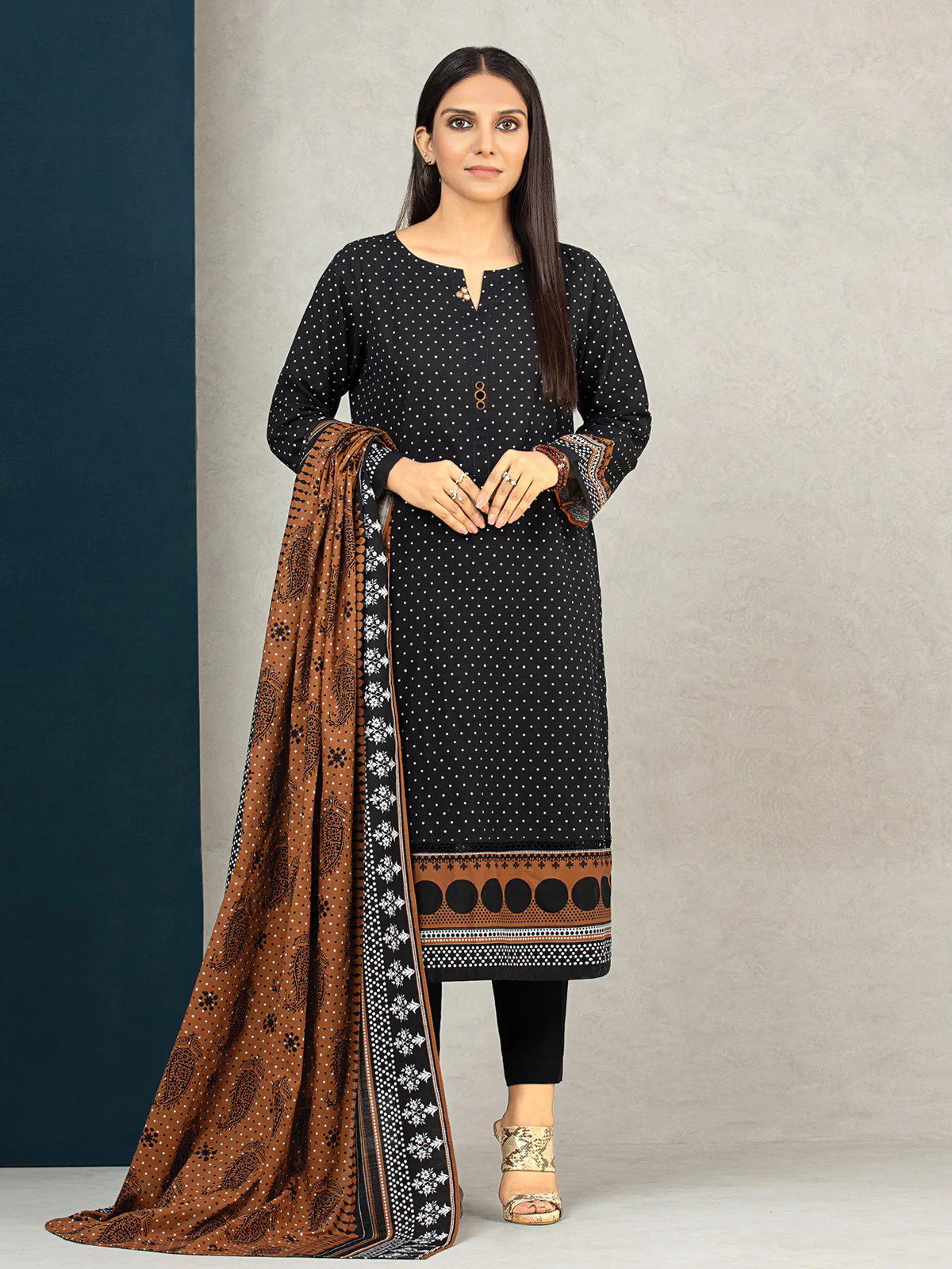 Printed Khaddar Shirt Dupatta - EWU22A3-24567