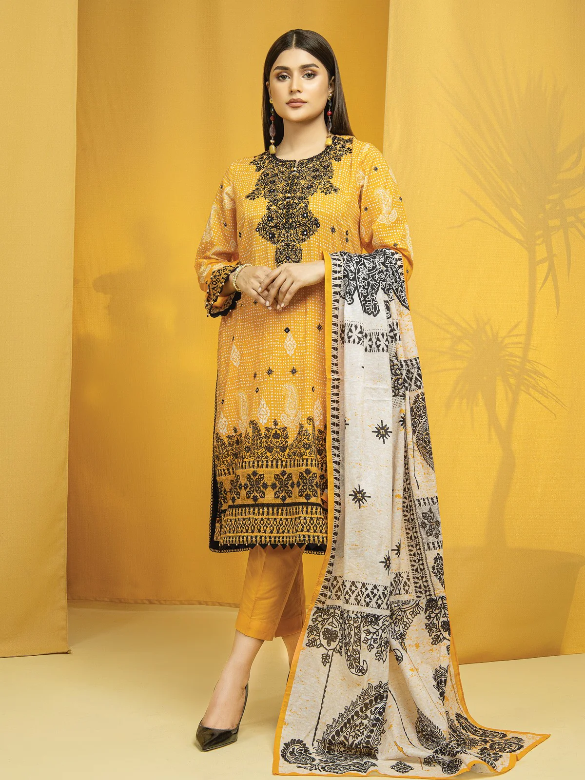 Embroidered Lawn Shirt Dupatta - EWU22V1-23551