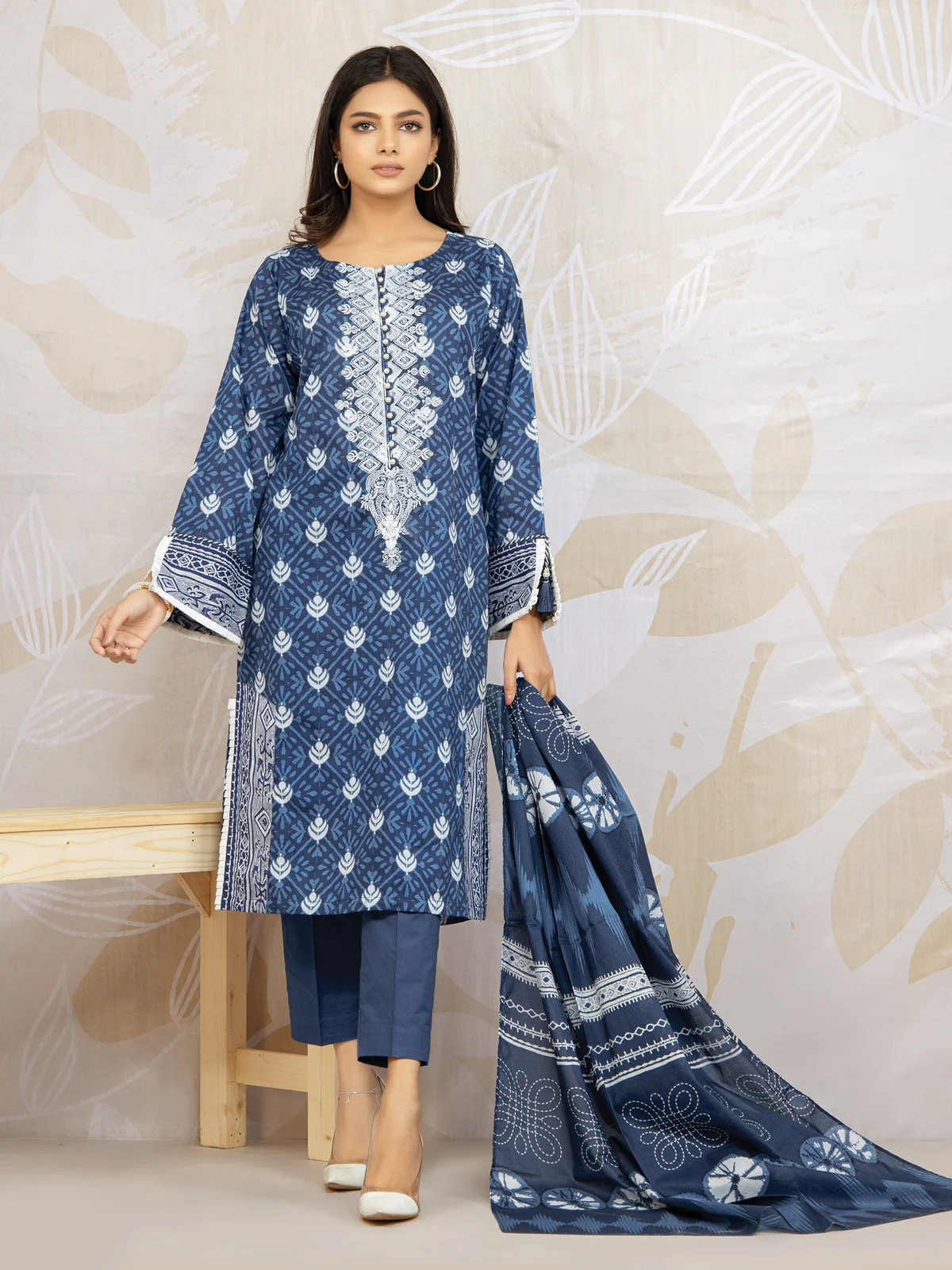 Embroidered Lawn Shirt Dupatta - EWU22V1-23552
