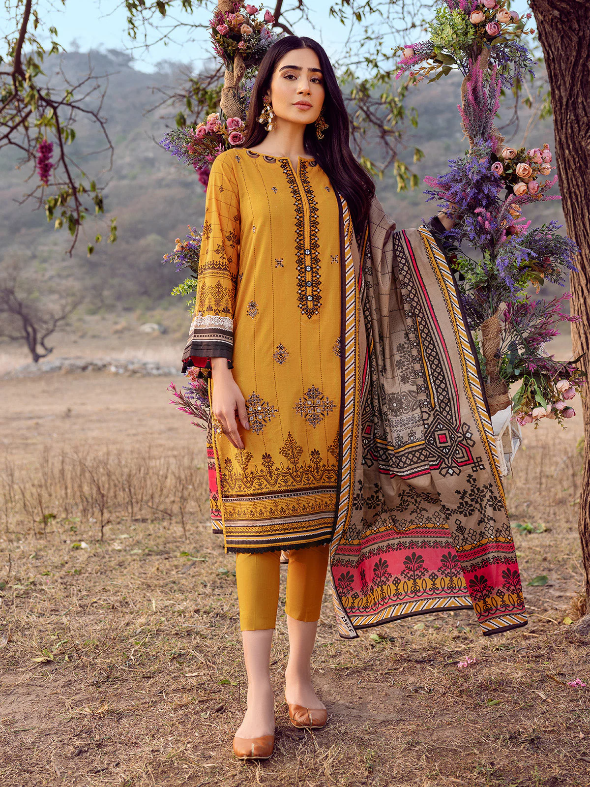 Embroidered Lawn Shirt - EWU22V1-23655S