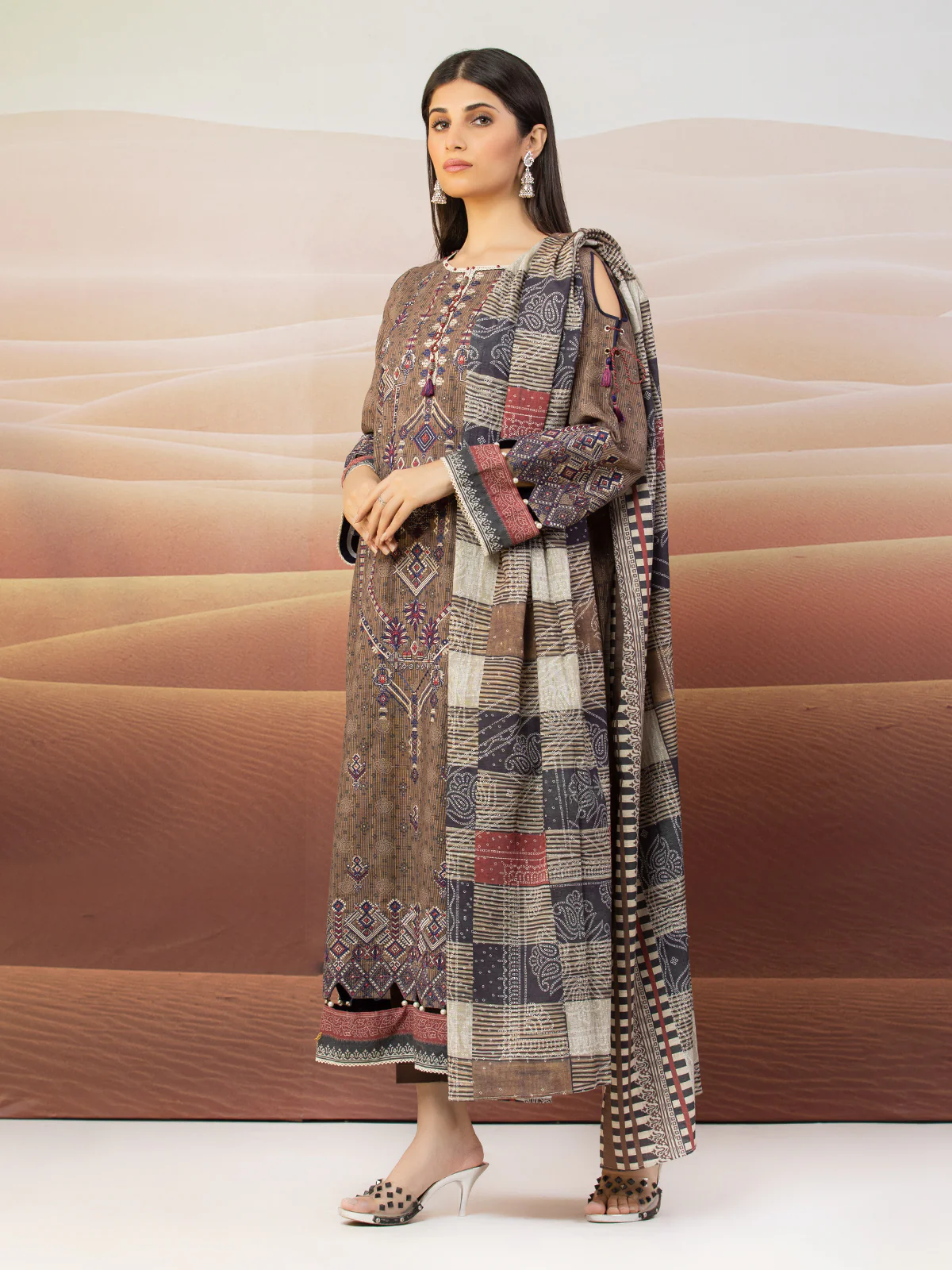 Embroidered Crepe Shirt Trouser - EWU22V10-25017ST - Image 5