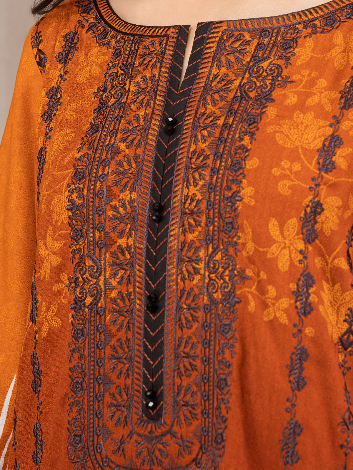 Embroidered Crepe Suit - EWU22V10-25018 - Image 3