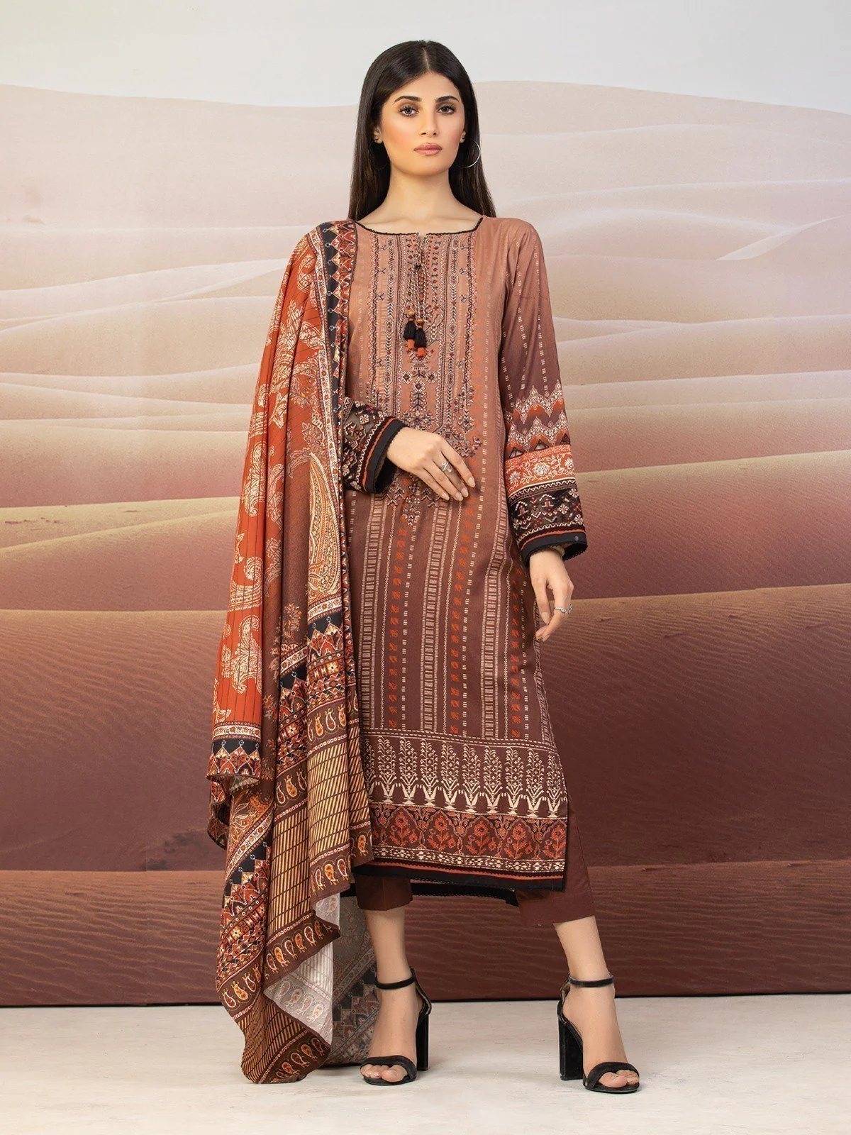 Embroidered Viscose Suit - EWU22V13-24046