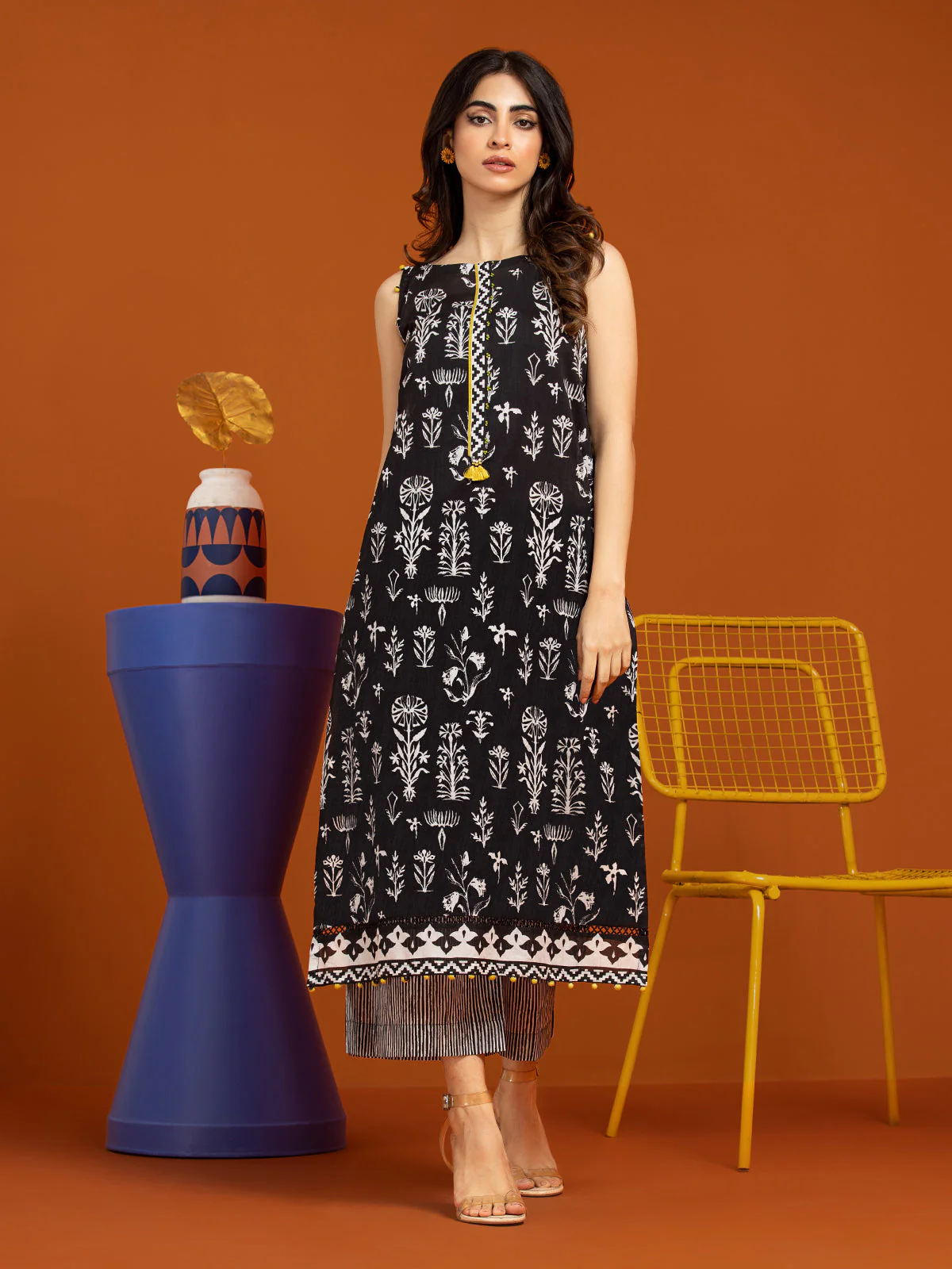 Printed Khaddar Shirt Trouser - EWU23A3-26392ST