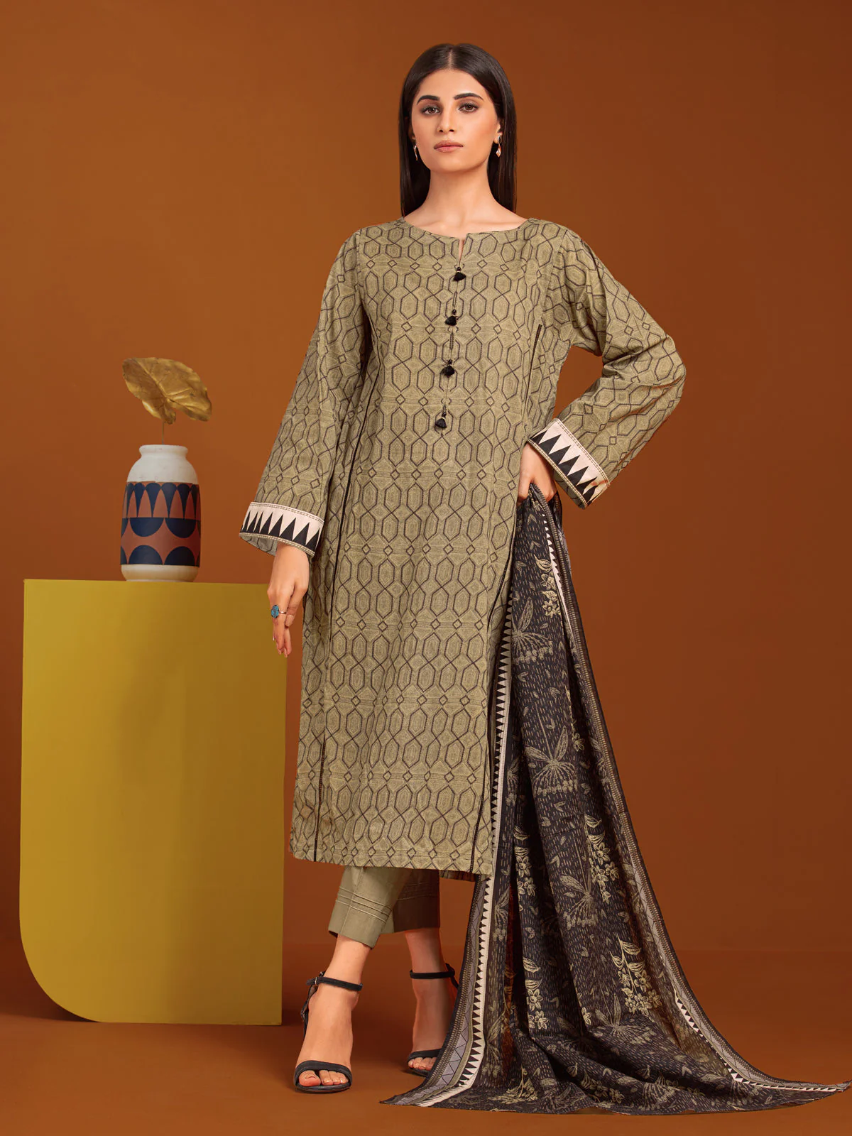 Printed Khaddar Suit - EWU23A3-27067-3P