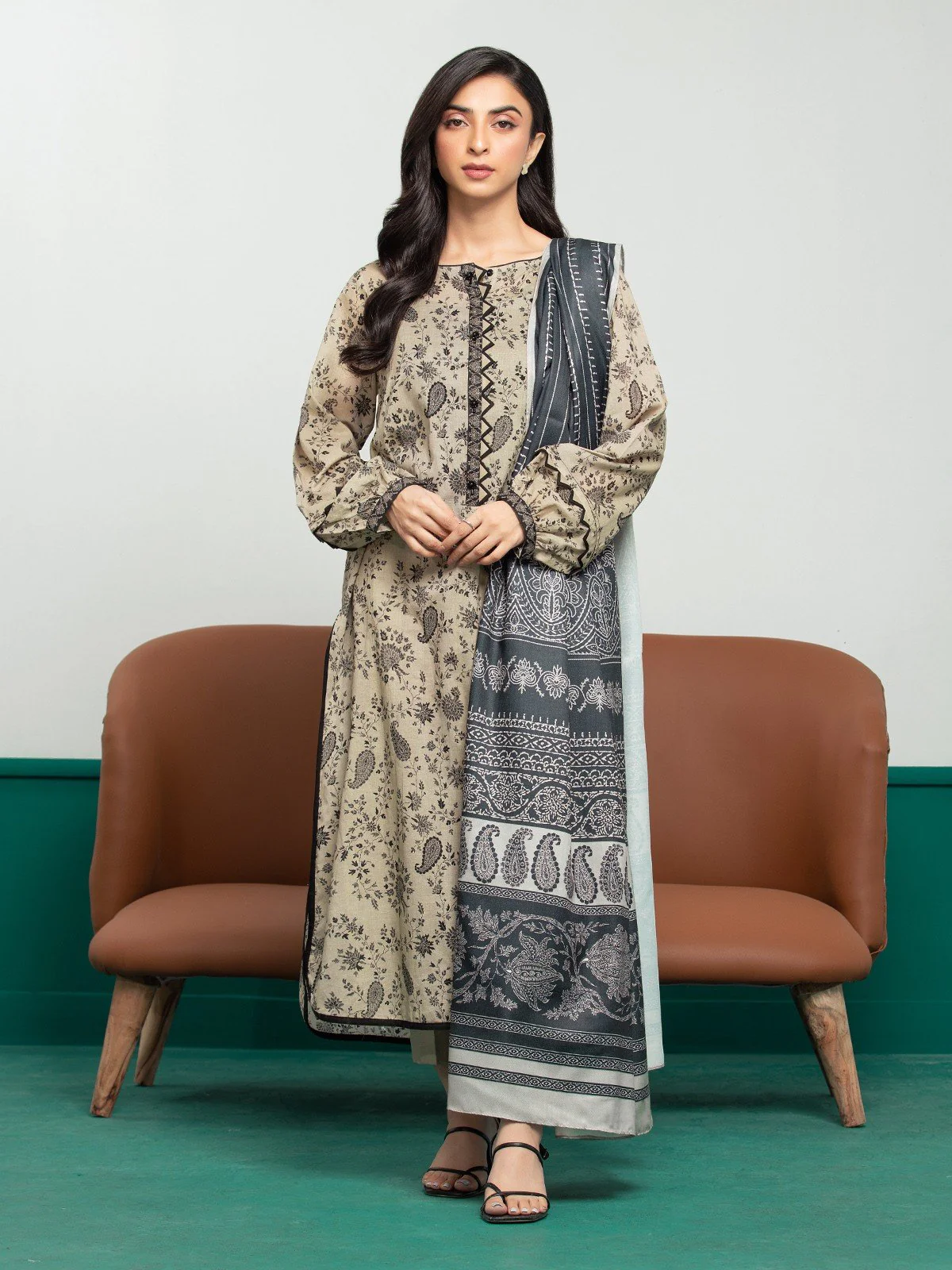 Printed Khaddar Suit - EWU23A3S-27647-3P