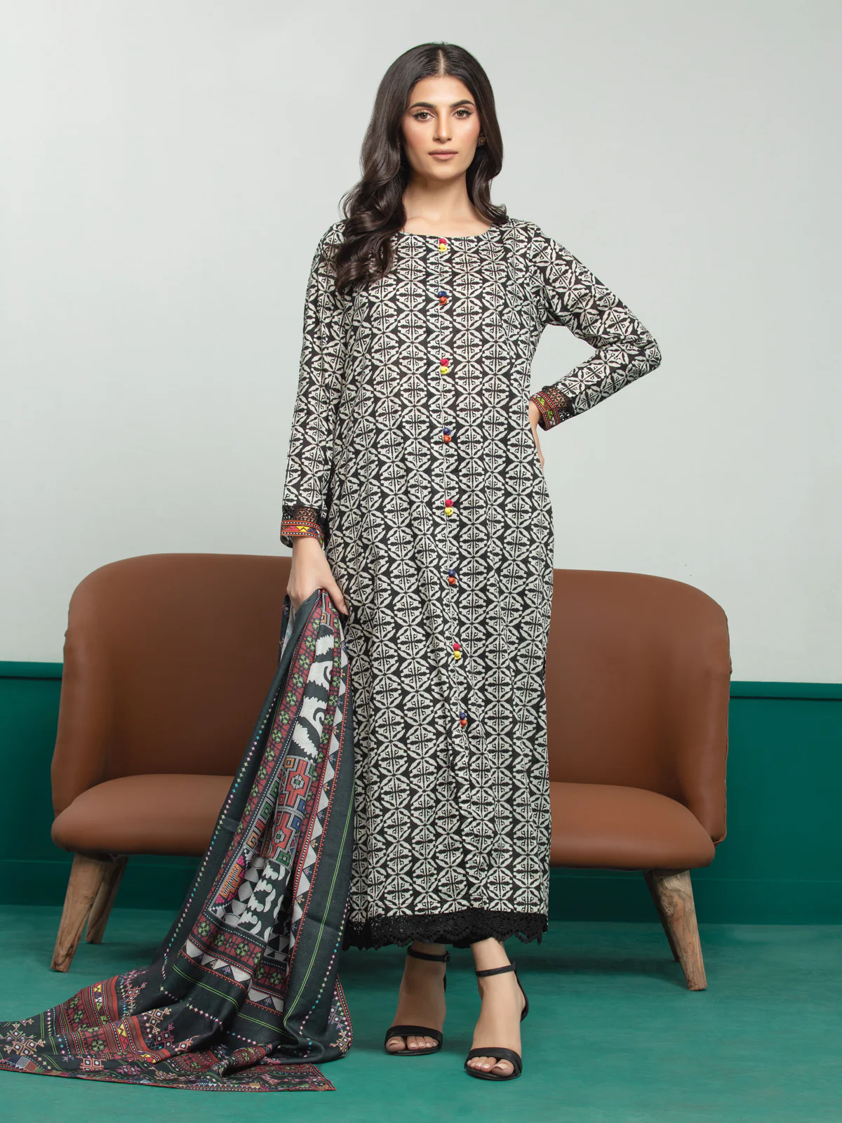 Printed Khaddar Suit - EWU23A3S-27648-3P - Image 6
