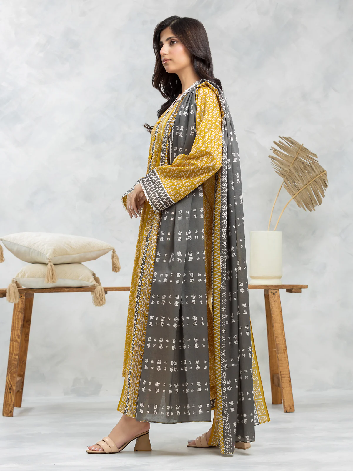 Printed Lawn Suit - EWU24A1-28372-3P - Image 2