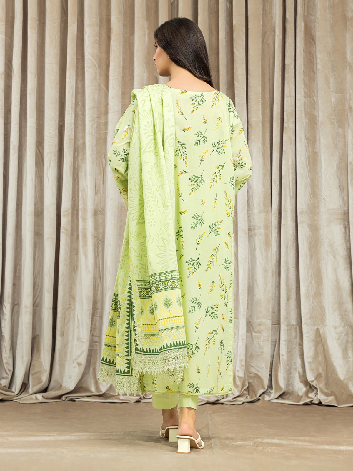 Embroidered Lawn Suit - EWU24V1-28600-3P - Image 4