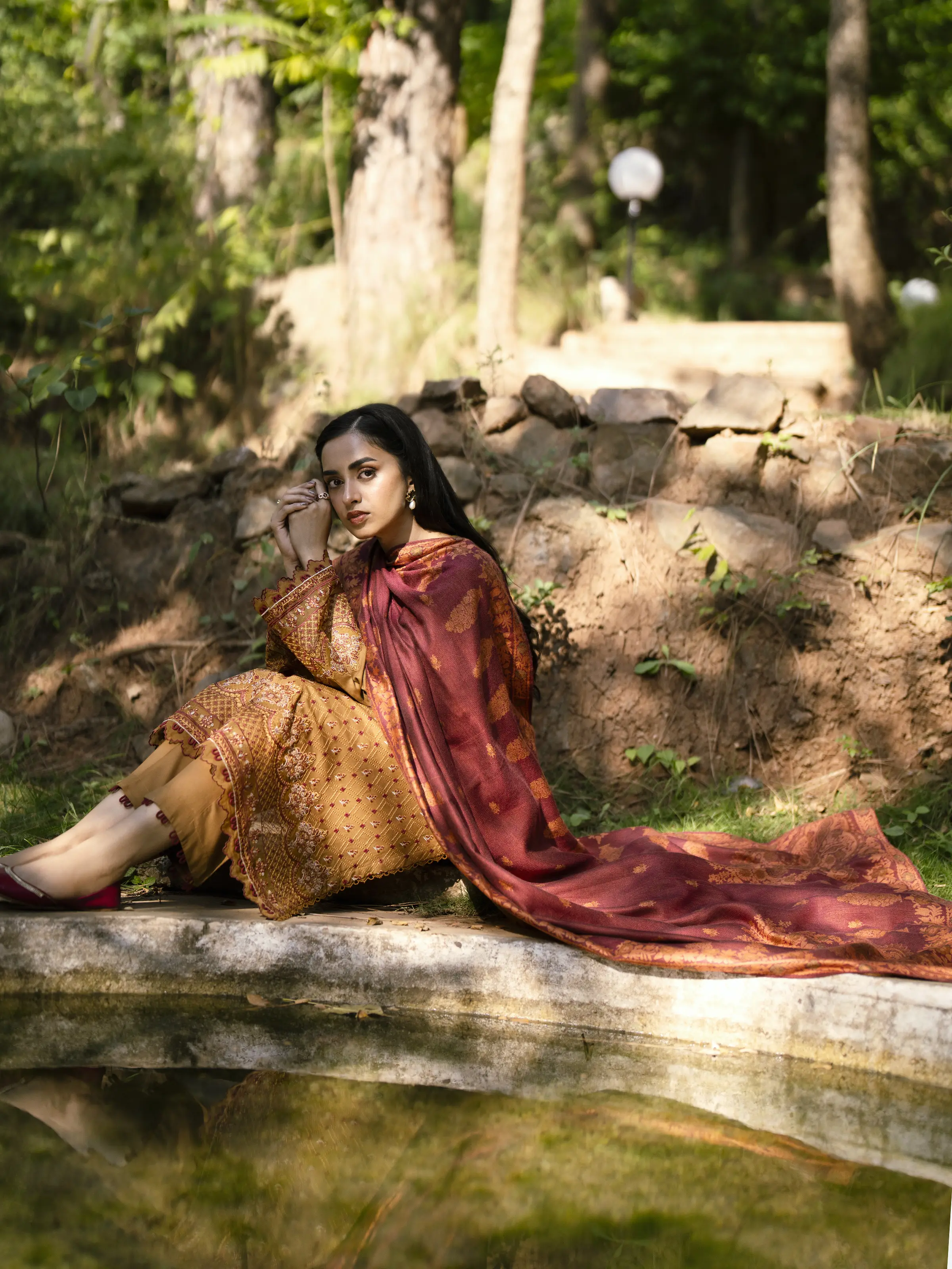 Embroidered Marina Twill Shirt Dupatta - EWU24V14-30212SD - Image 5