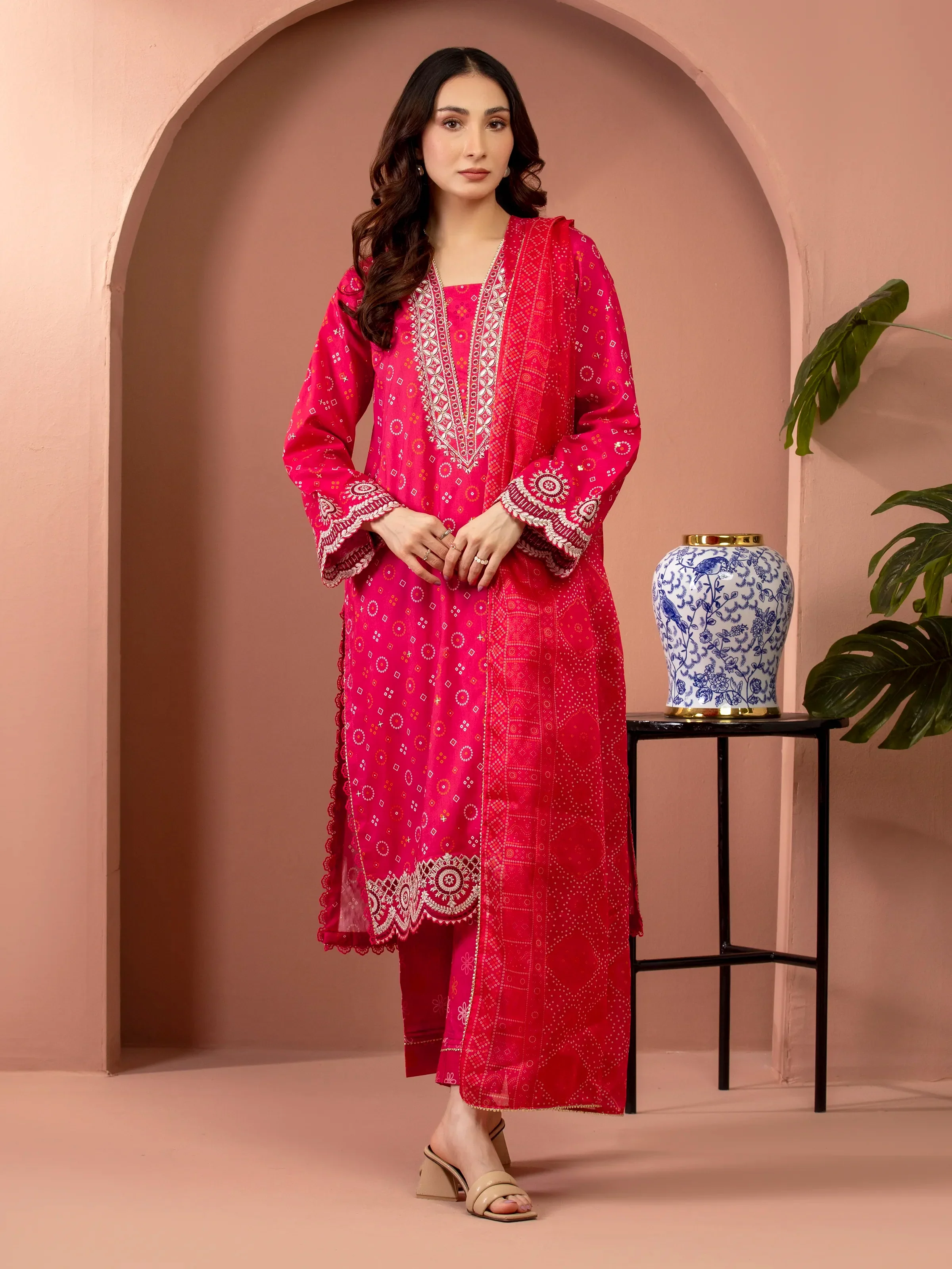 Embroidered Lawn Shirt Trouser - EWU5V1-31418ST - Image 2