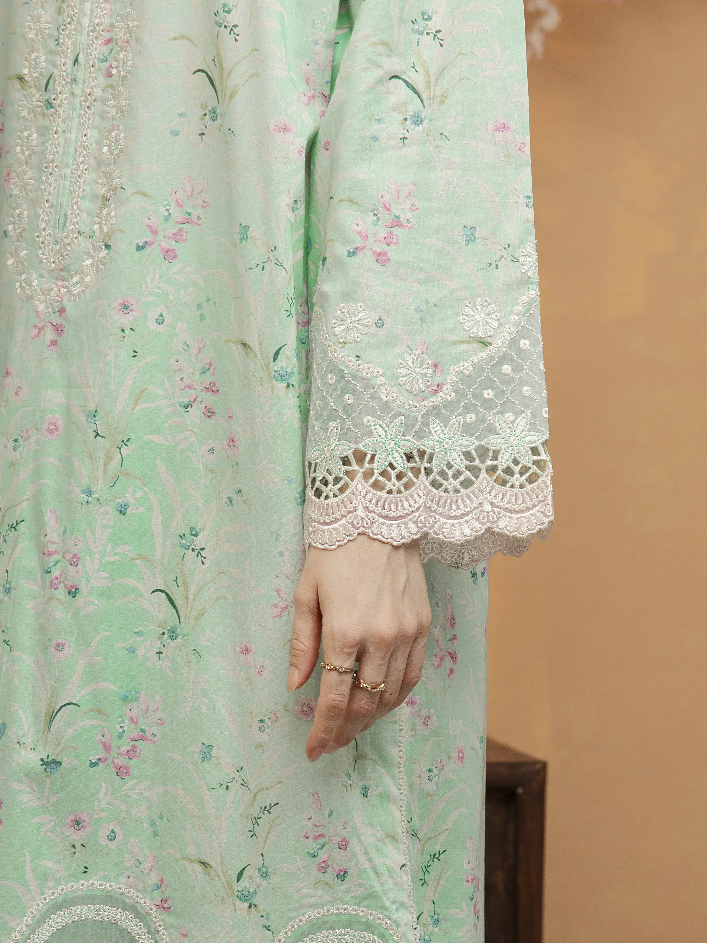 Embroidered Lawn Shirt Trouser - EWU5V1-31442ST - Image 4