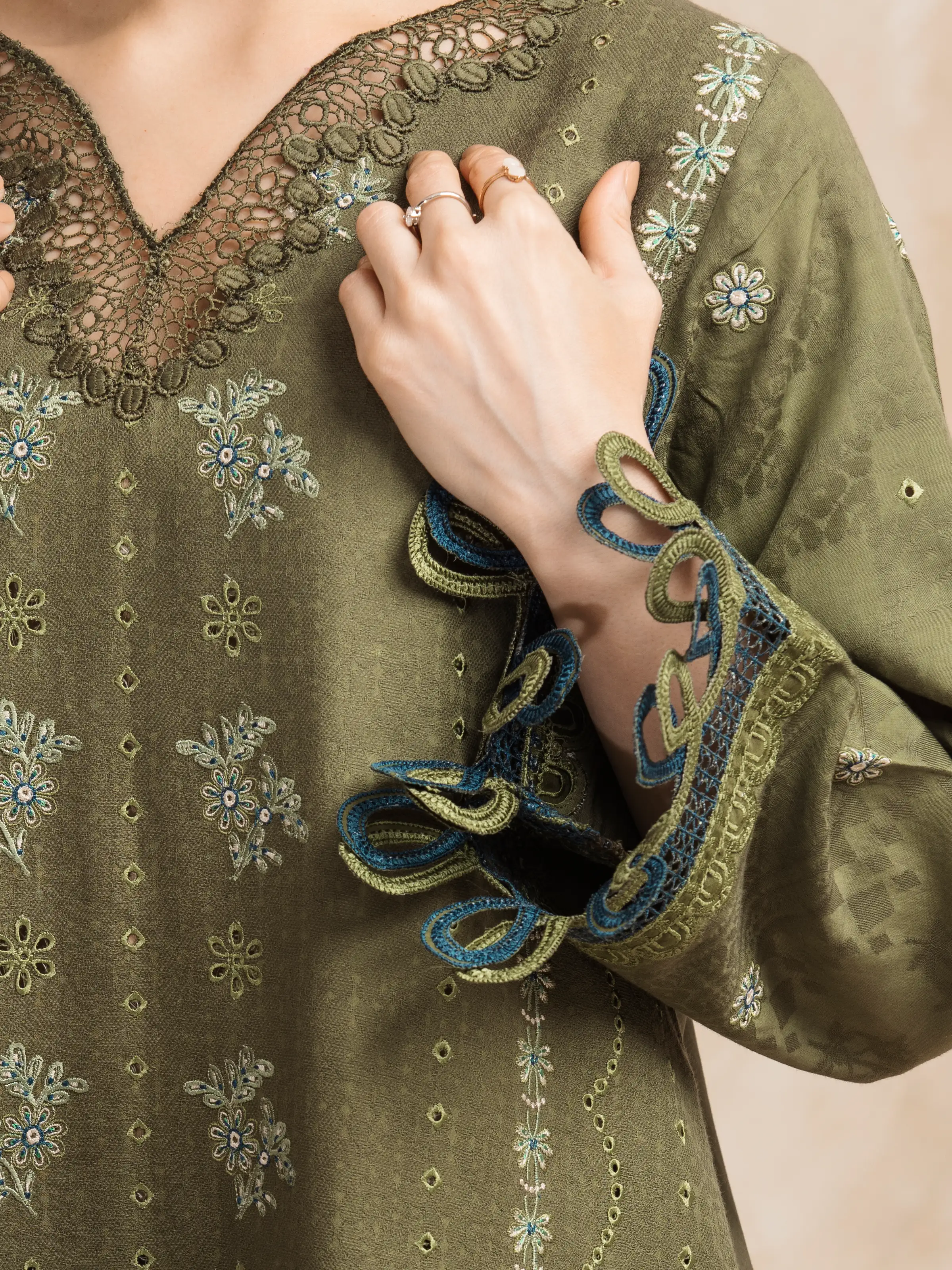 Embroidered Jacquard Shirt Dupatta - EWU5V3-31150SD - Image 4